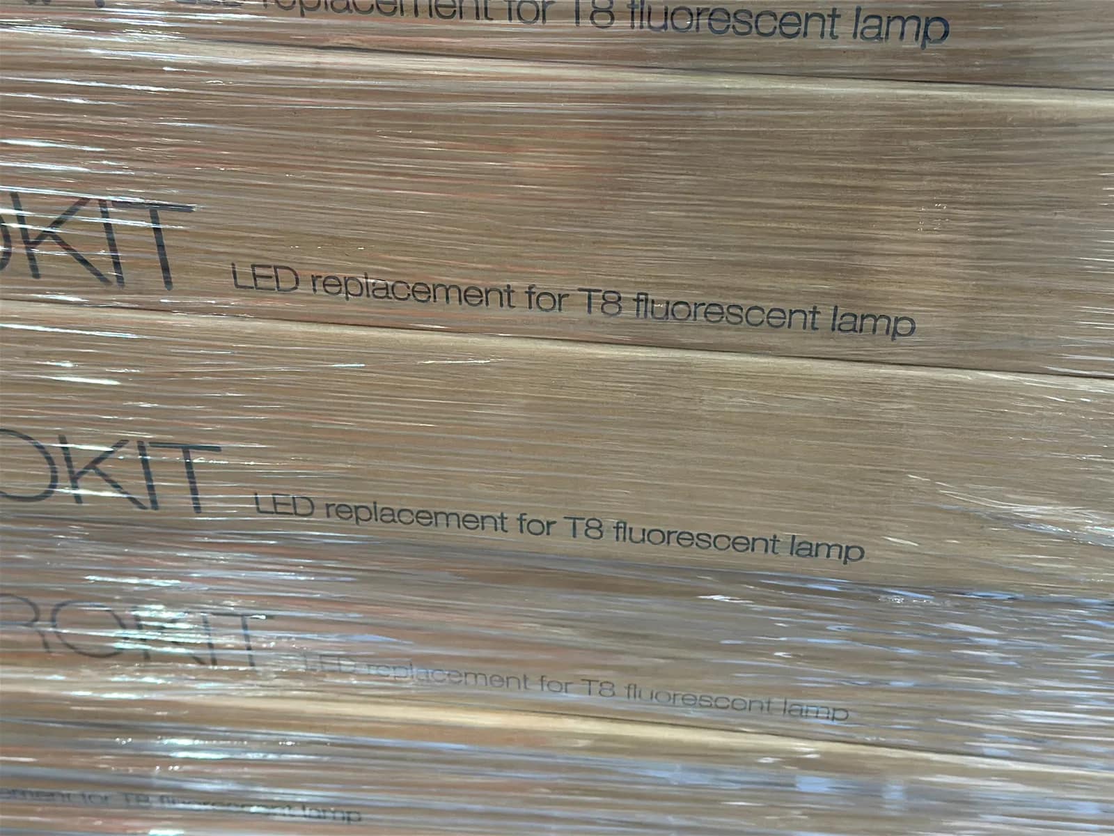 (400) Lunera 4' LED Straight Tube Light Bulbs - $6,000 Approximate Retail Value (Unused), photo 8 of 9