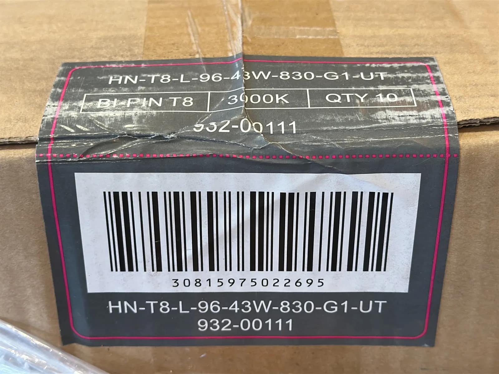 (450) Lunera 8' LED Straight Tube Light Bulbs - $23,400 Approximate Retail Value (Unused), photo 3 of 8