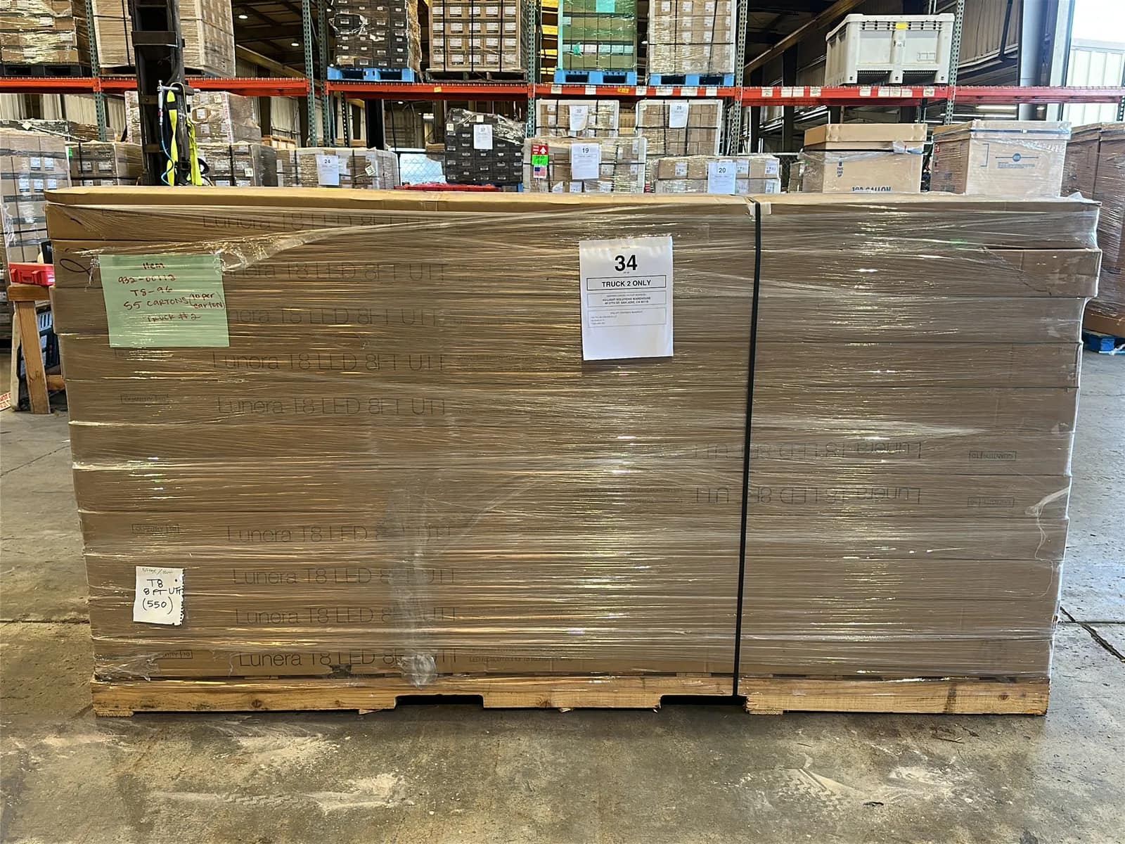 (550) Lunera 8' LED Straight Tube Light Bulbs - $28,600 Approximate Retail Value (Unused), photo 5 of 6