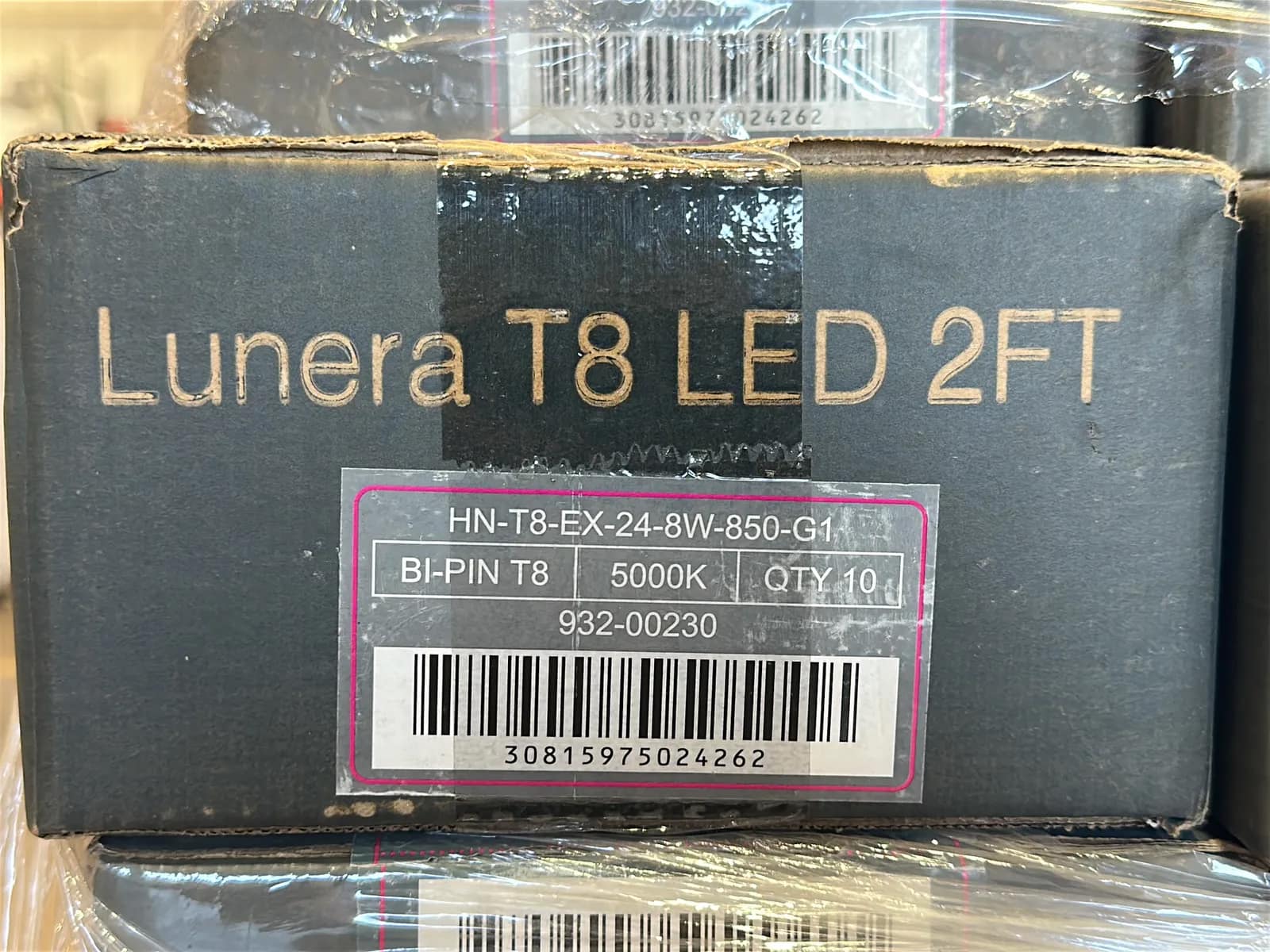 (1390) Lunera 2' LED Straight Tube Light Bulbs - $16,680 Approximate Retail Value (Unused), photo 2 of 7