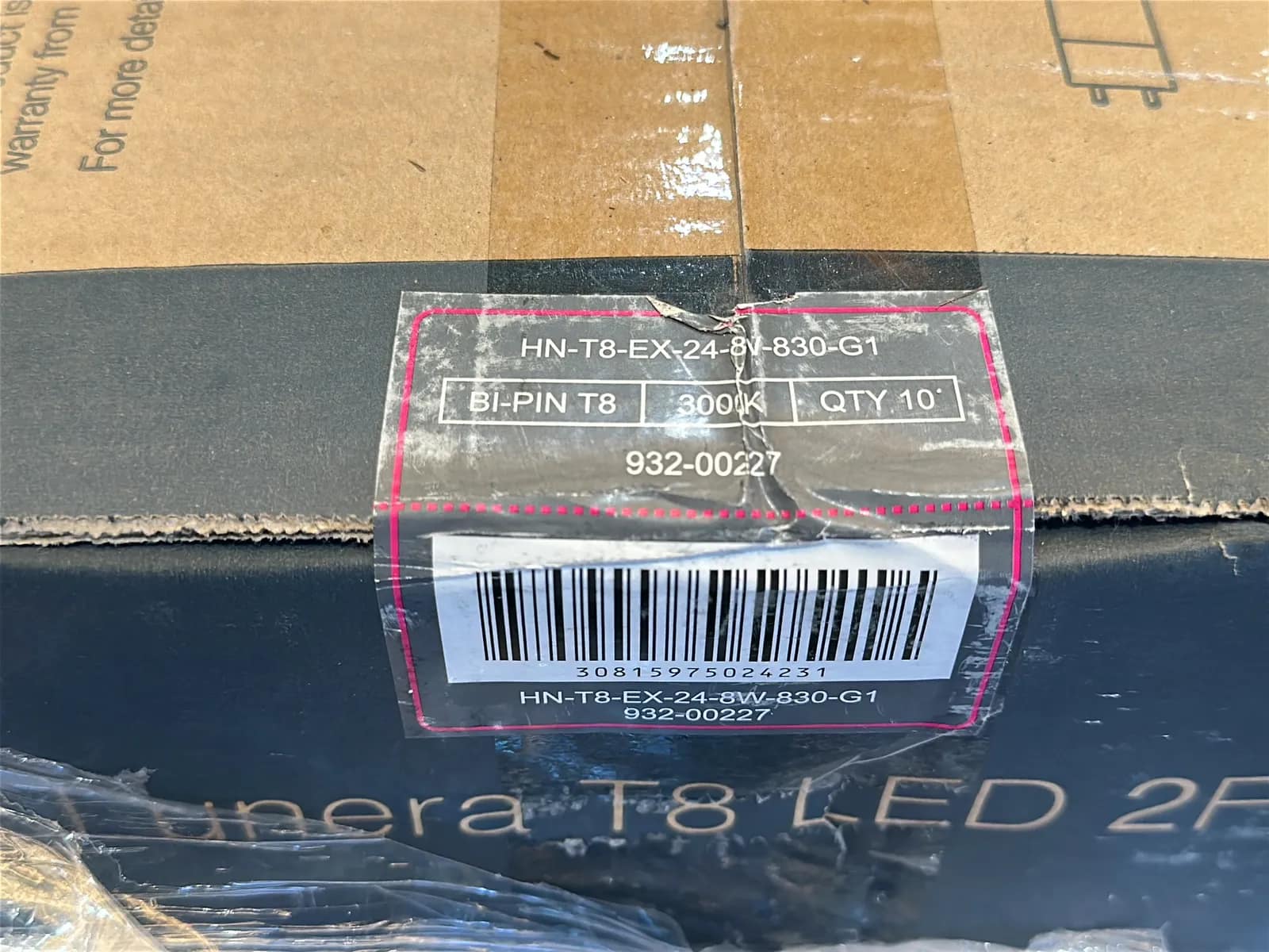(900) Lunera 2' LED Straight Tube Light Bulbs - $10,800 Approximate Retail Value (Unused), photo 3 of 6