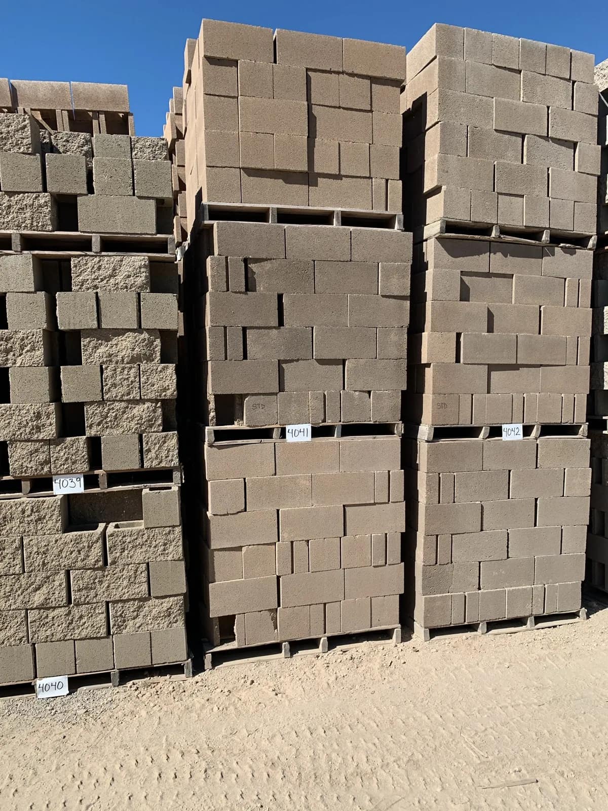 (3) Pallets 8x8x16 Standard Tan, photo 2 of 3