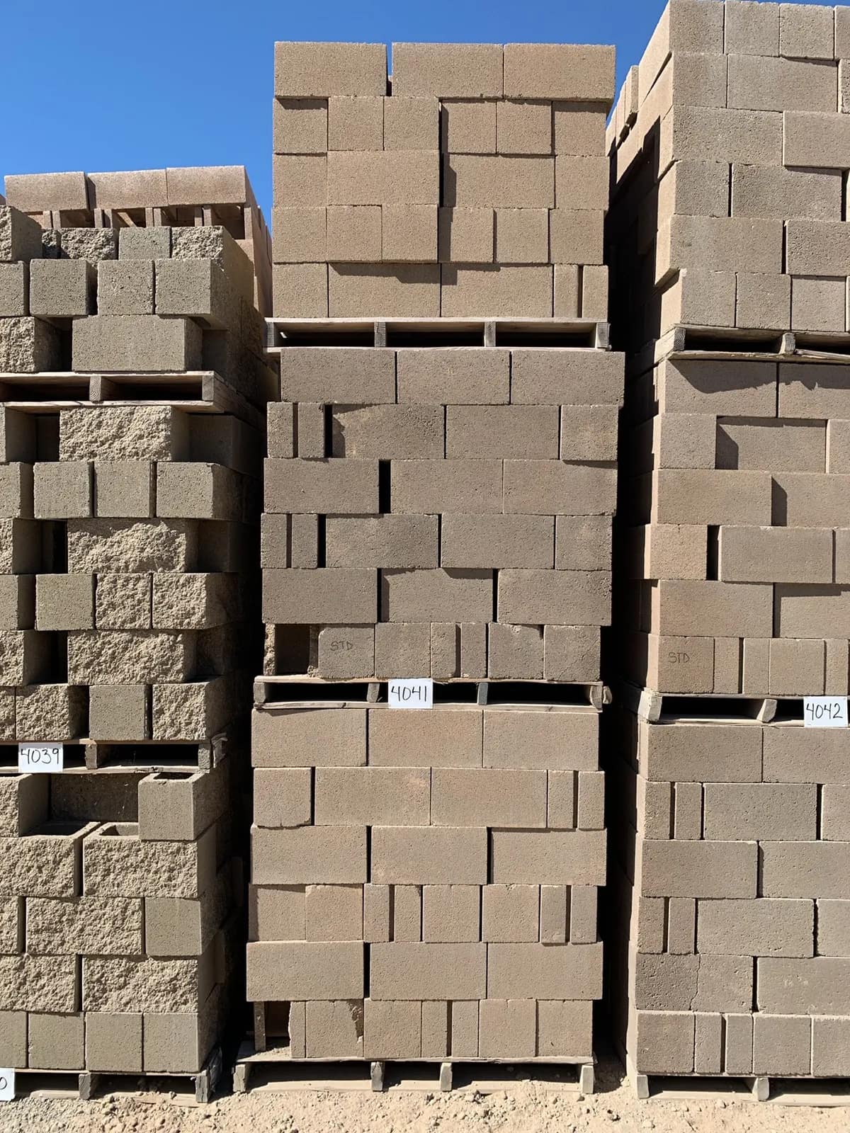 3-pallets-8x8x16-standard-tan-365885