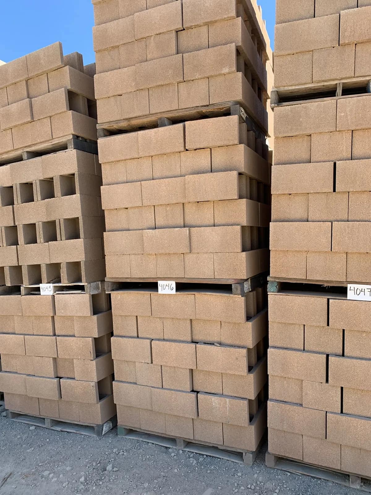 (3) Pallets 10x8x16 Open End Tan, photo 3 of 3