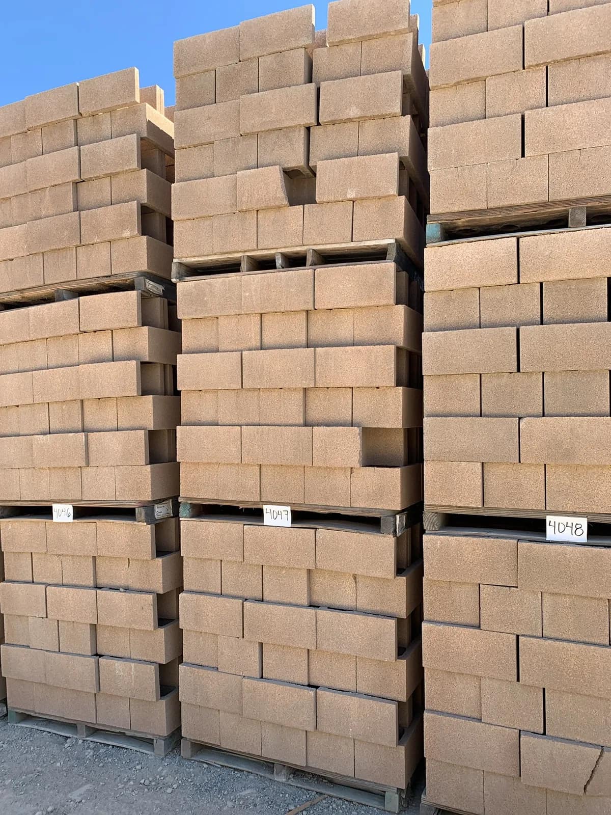 (3) Pallets 10x8x16 Open End Tan, photo 3 of 3