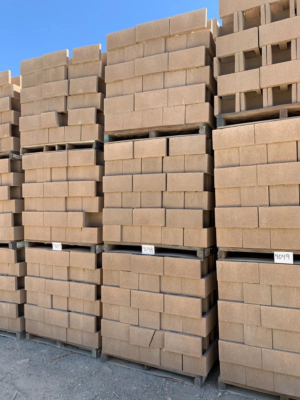 (3) Pallets 10x8x16 Open End Tan, photo 3 of 3