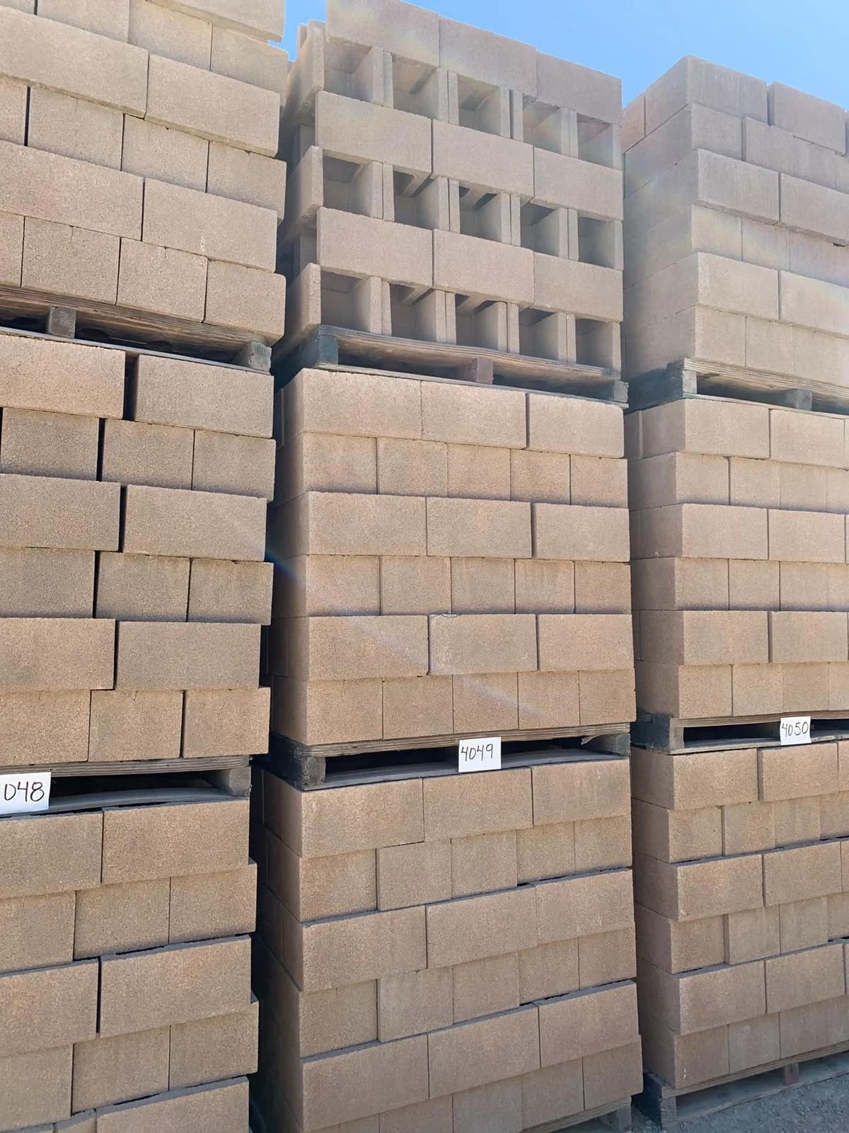 (3) Pallets 10x8x16 Open End Tan, photo 2 of 3