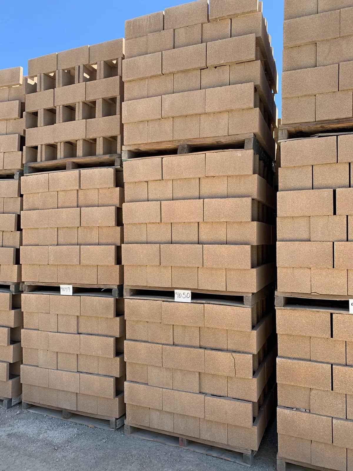 (3) Pallets 10x8x16 Open End Tan, photo 3 of 3