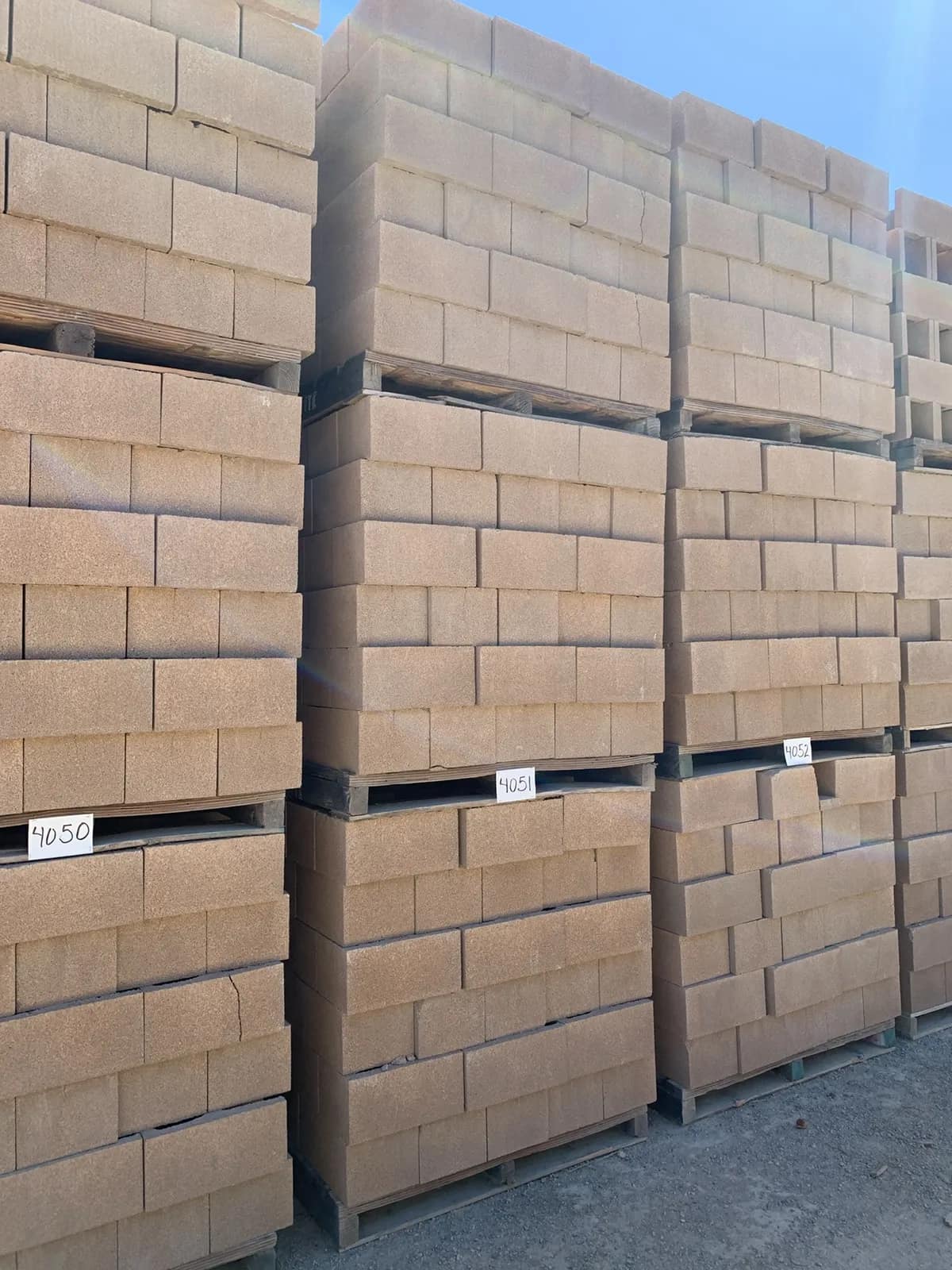 (3) Pallets 10x8x16 Open End Tan, photo 2 of 3