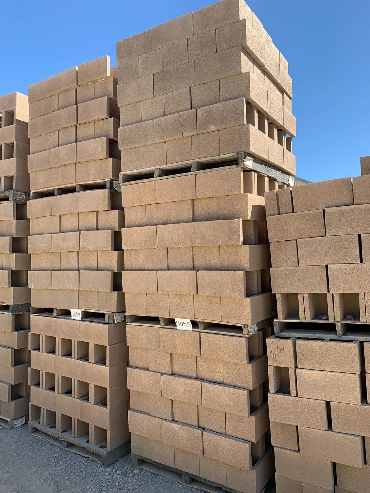 (3) Pallets 10x8x16 Open End Tan, photo 3 of 3