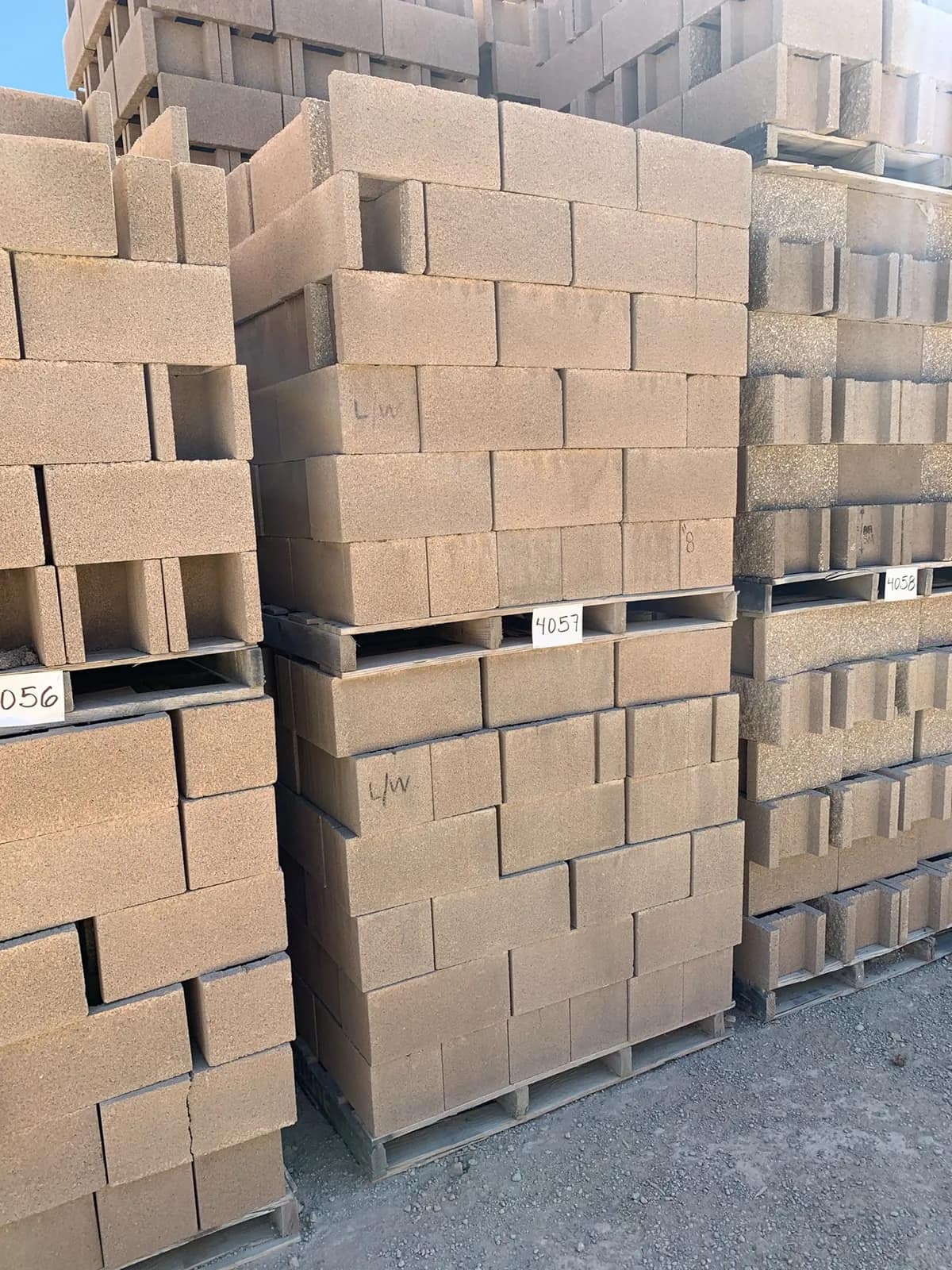 (2) Pallets 8x8x16 Open End Standard Tan, photo 2 of 3