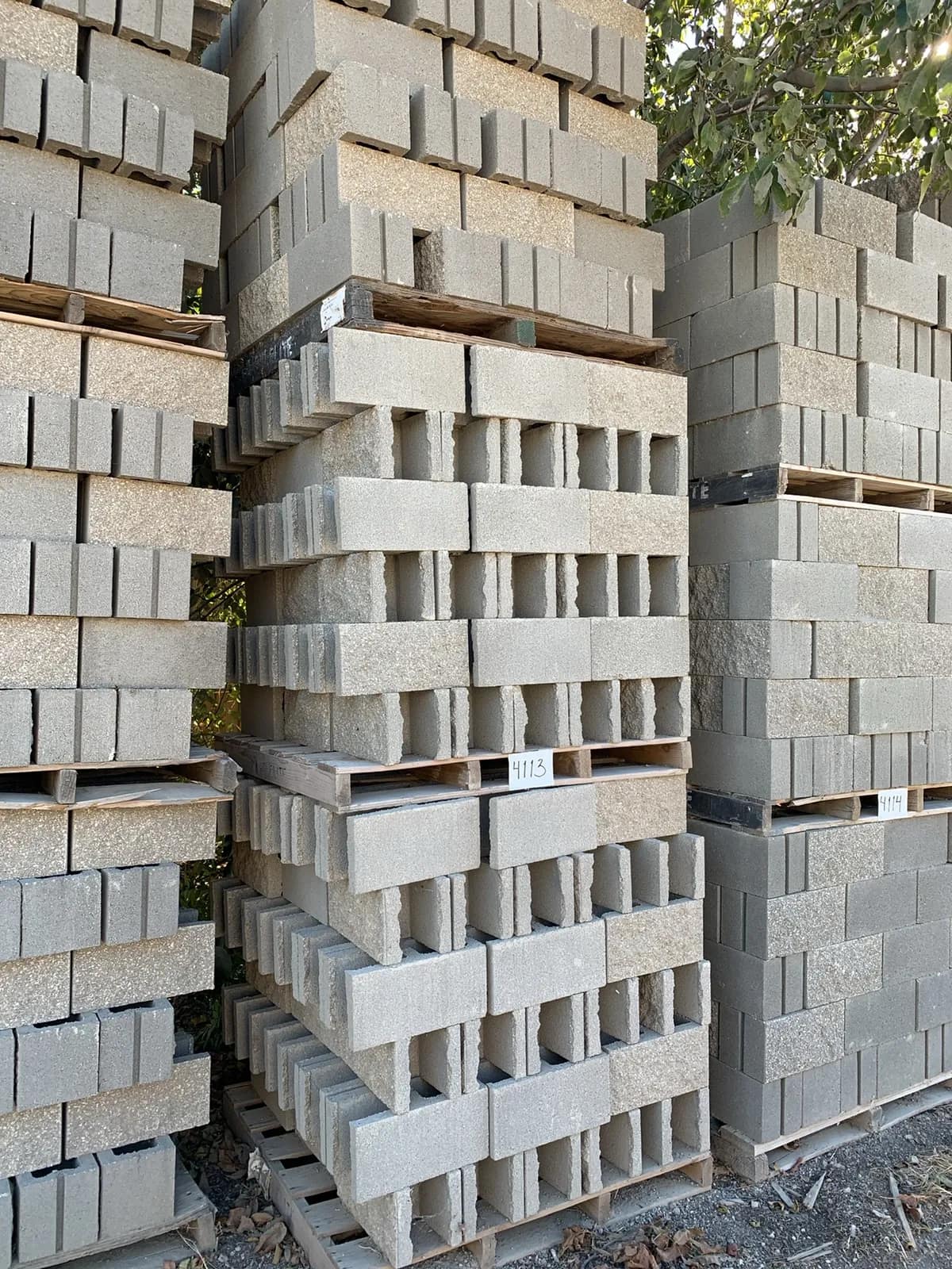 3-pallets-8x8x16-split-one-side-open-end-standard-gray-52339e