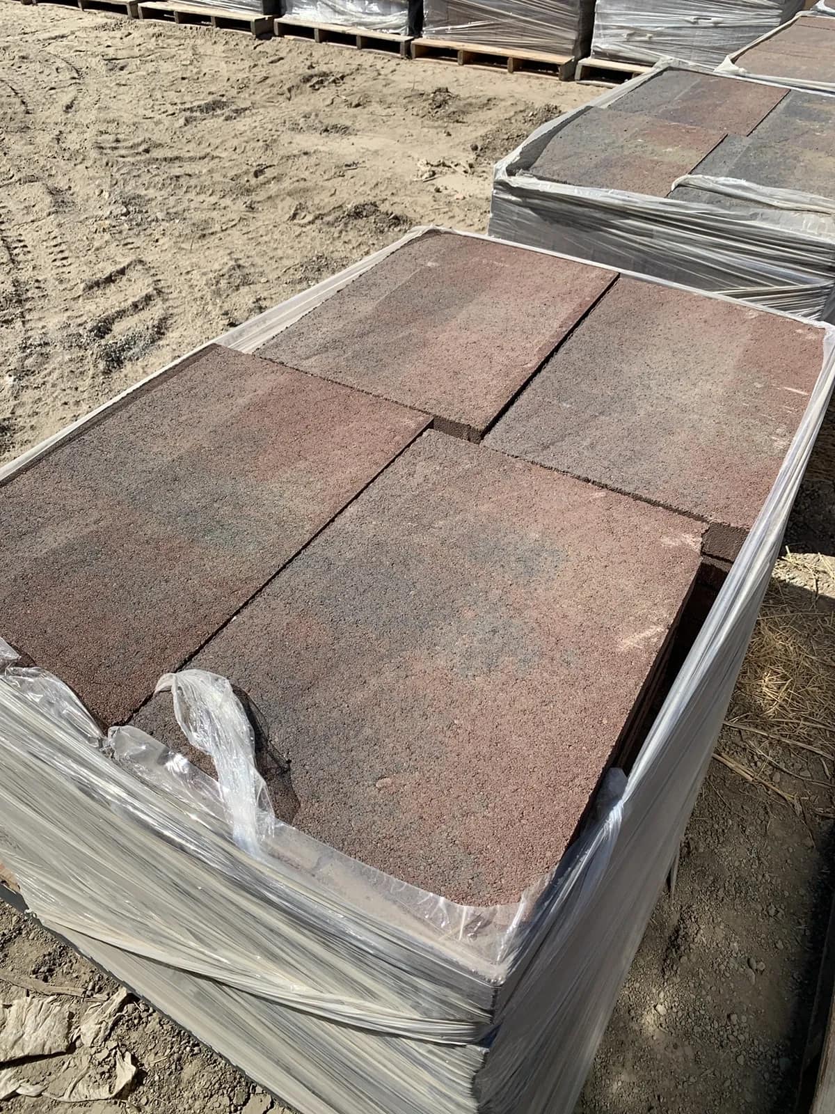 (1) Pallet Of Metro Stone Sonoma Blend Grande Pavers, photo 3 of 3