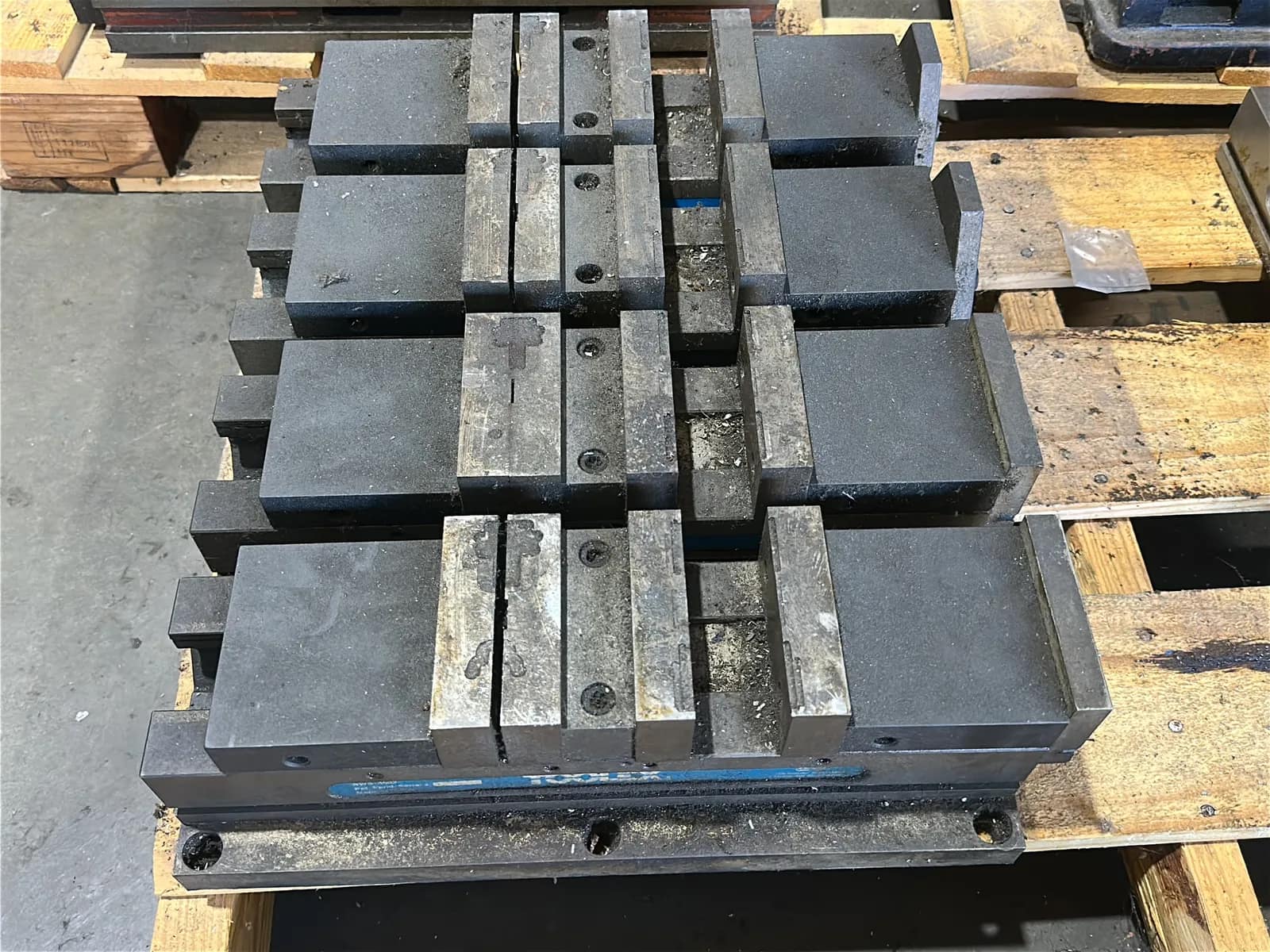 Toolex Quadruple Machine Vise, photo 2 of 5