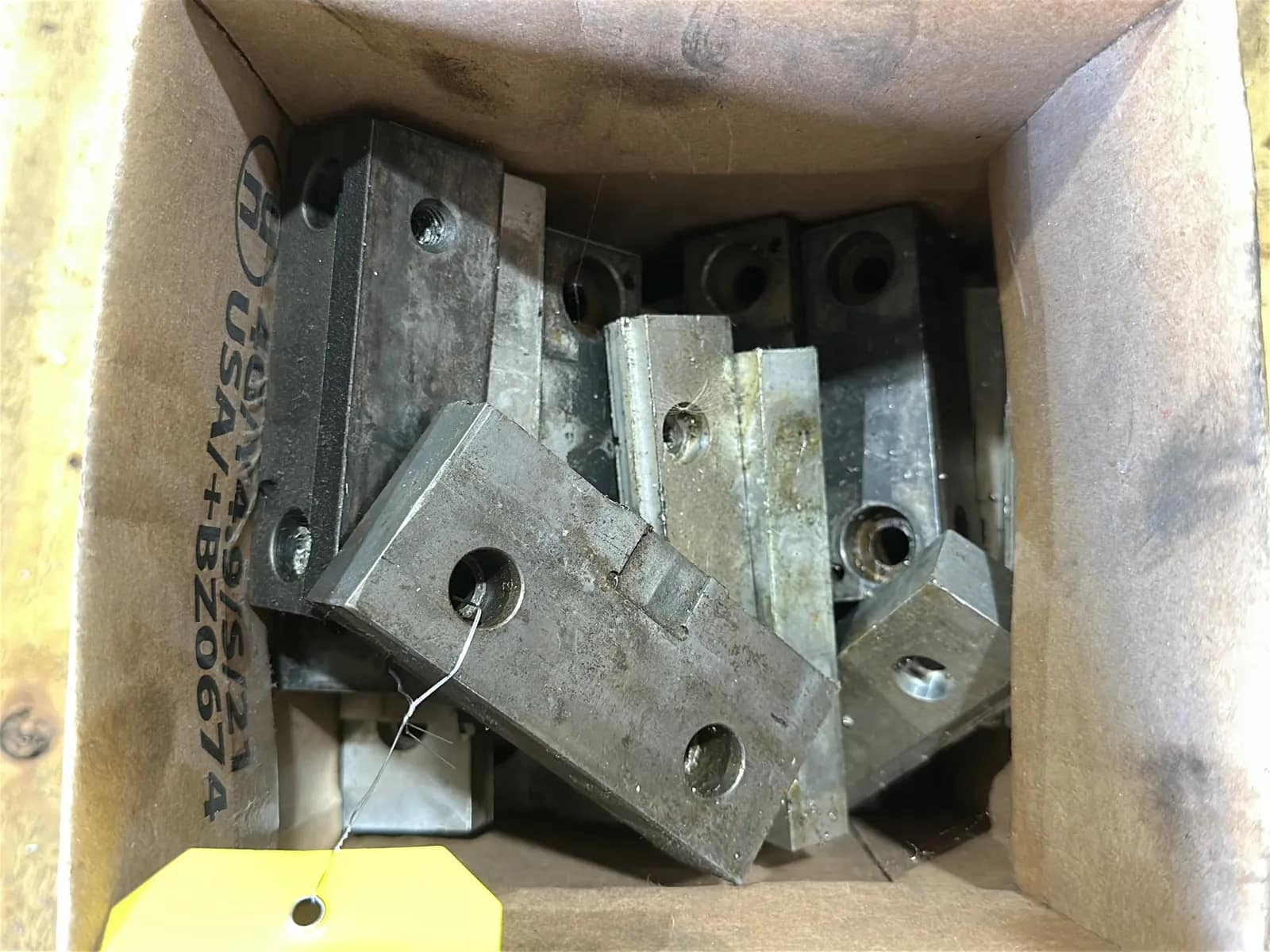 Box Of Assorted Vise Plates, photo 1 of 3