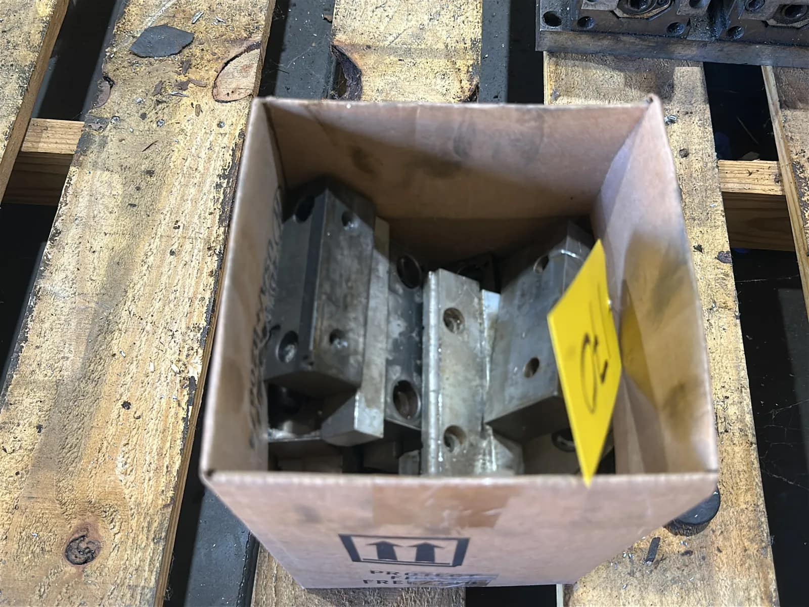 Box Of Assorted Vise Plates, photo 3 of 3