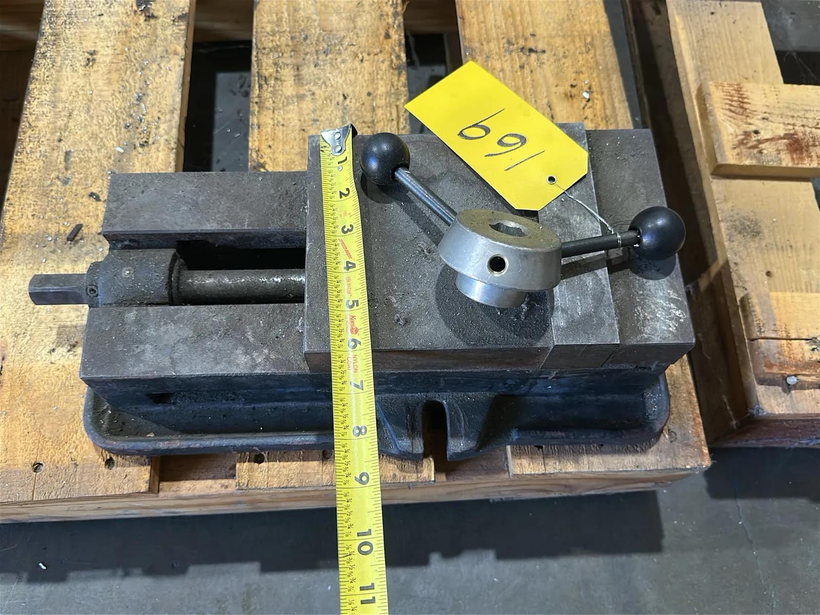 Enco Vise, photo 3 of 4