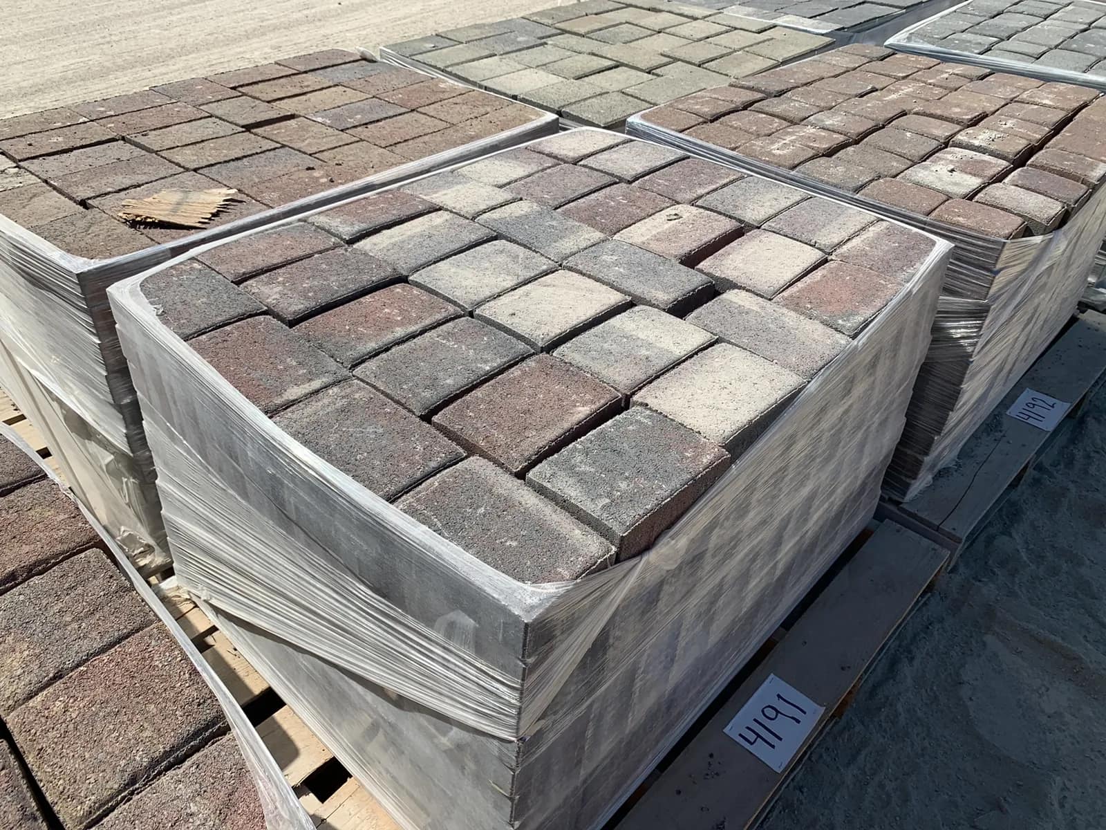 1-pallet-cobble-stone-sonoma-blend-rectangle-pavers-e49a5d
