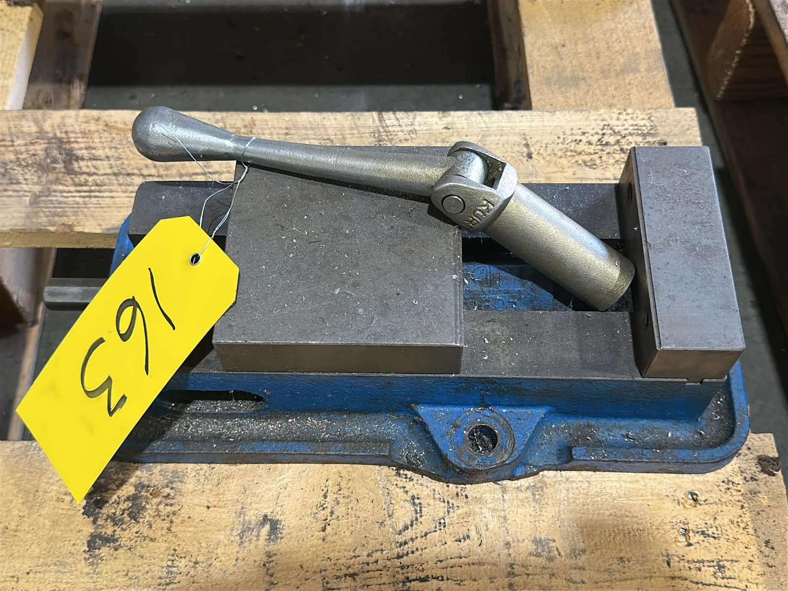 Kurt AngLock Vise, photo 2 of 4