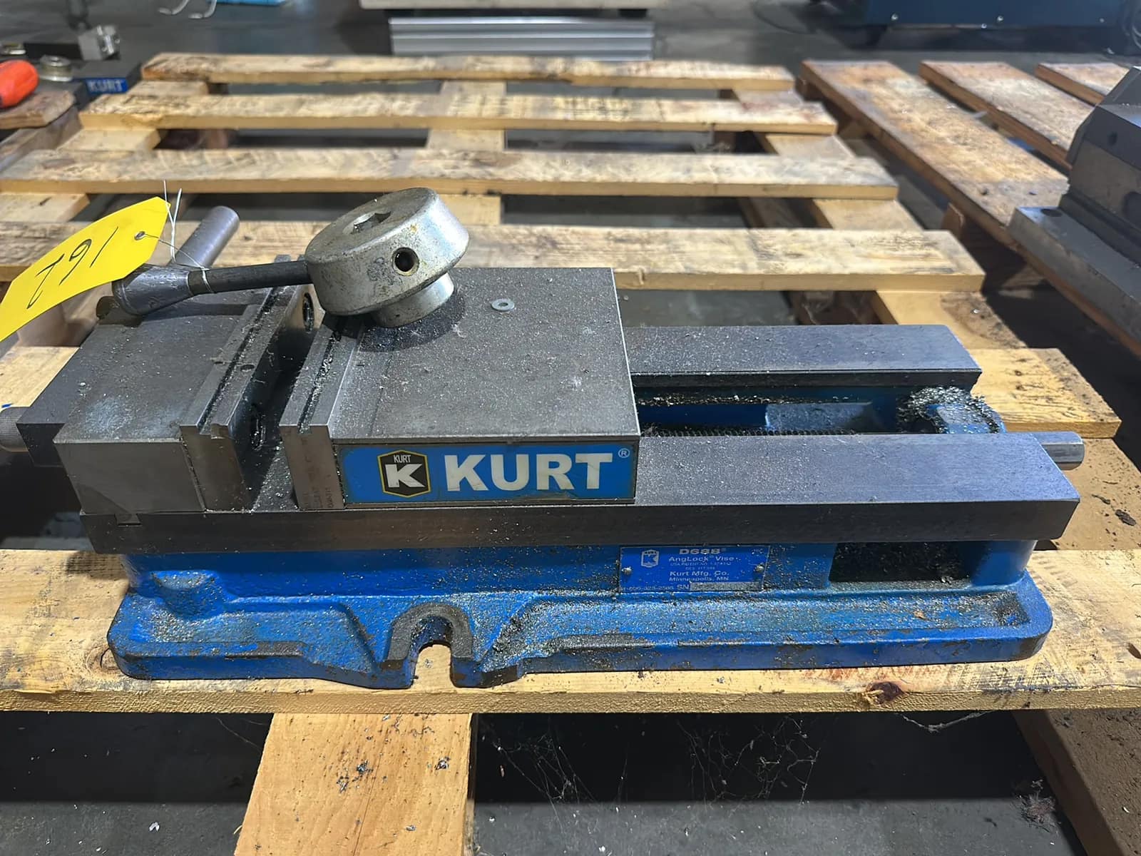 Kurt AngLock Vise, photo 1 of 4