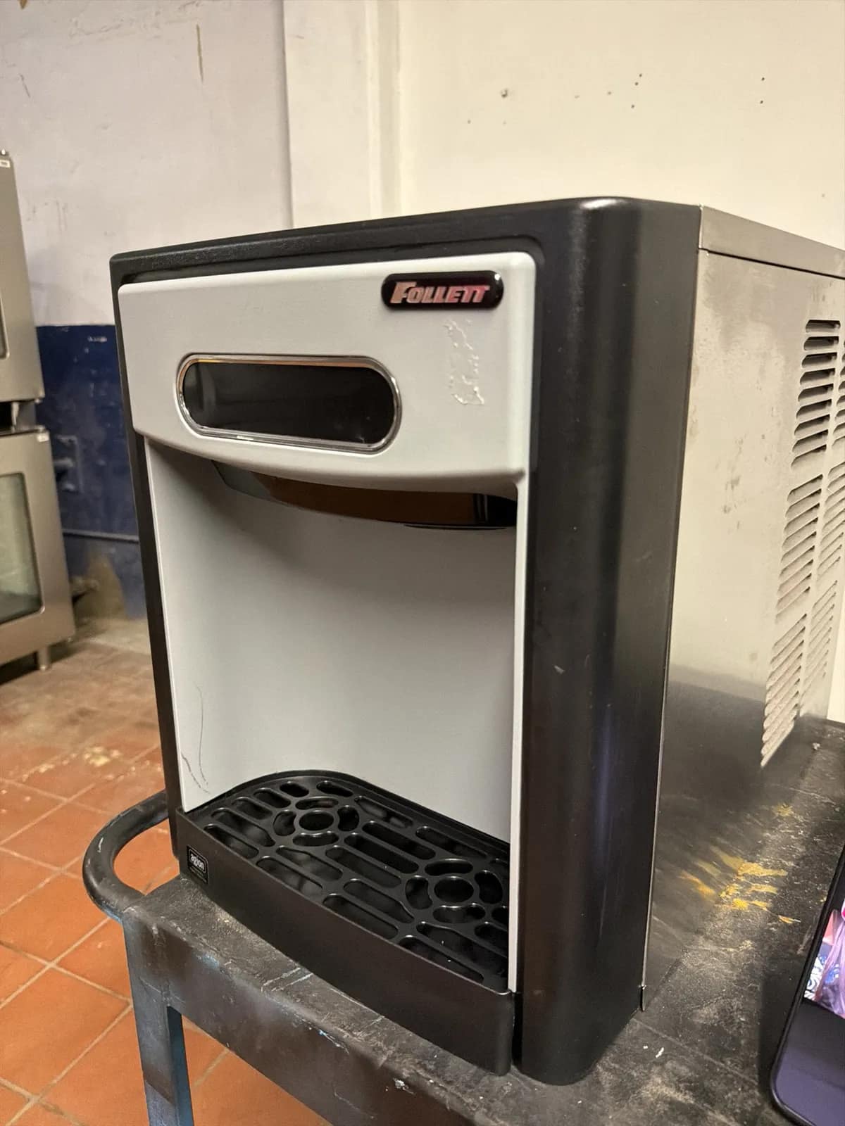 Follett Ice Nuggets Ice Maker/Dispenser, photo 3 of 5
