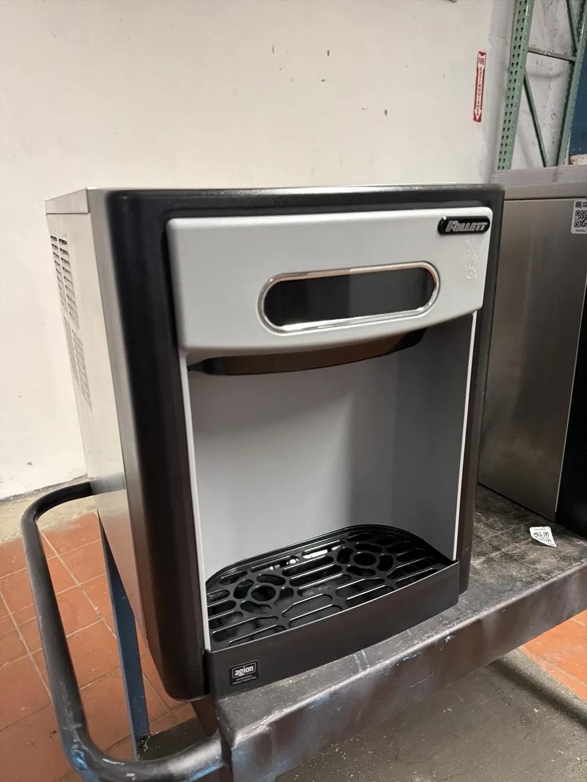 Follett Ice Nuggets Ice Maker/Dispenser, photo 3 of 5