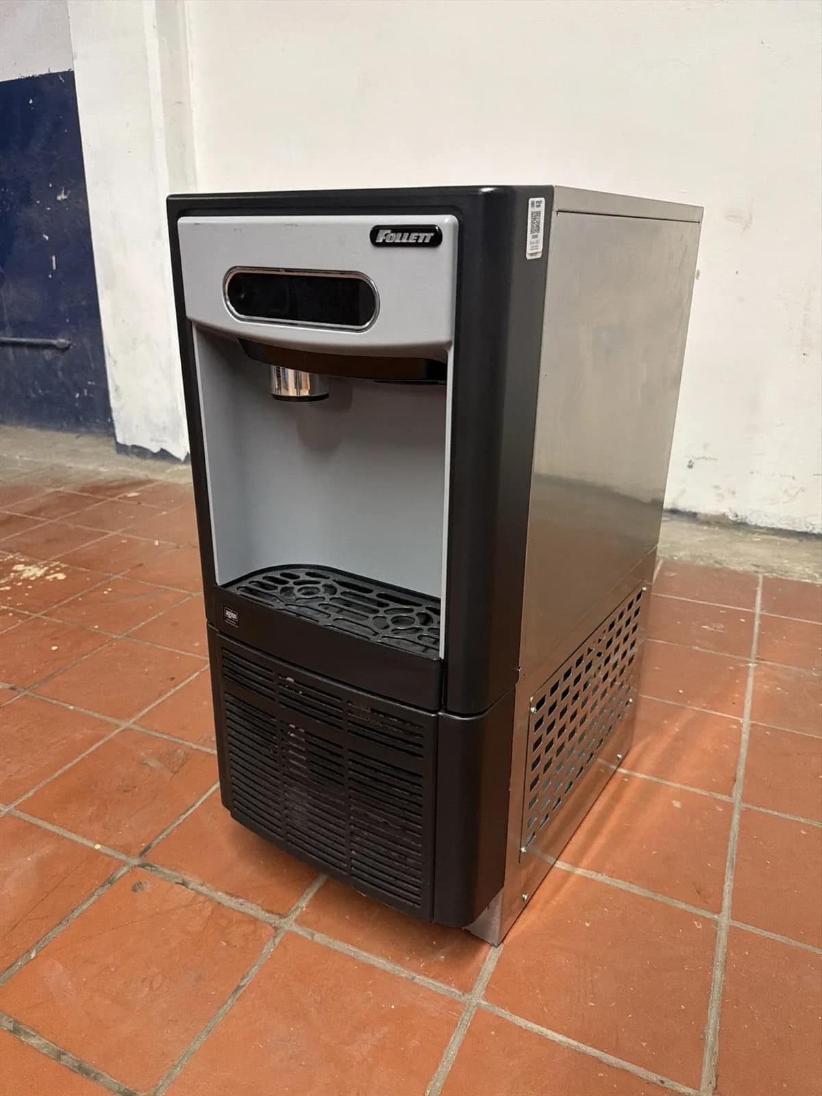 Follett Floor Model Nuggets Ice Maker, photo 3 of 6