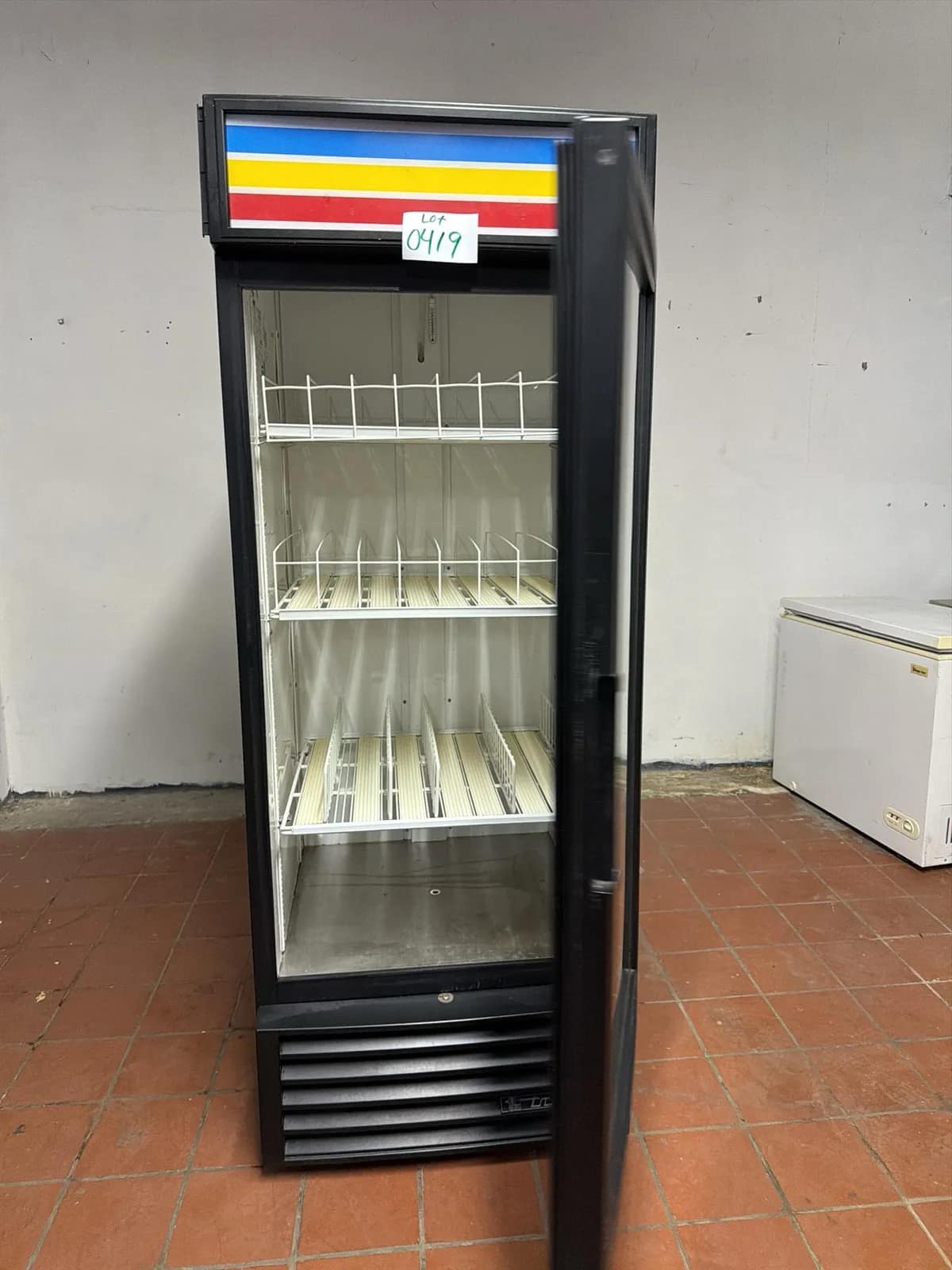 Single True Glass Door Refrigerator, photo 5 of 6