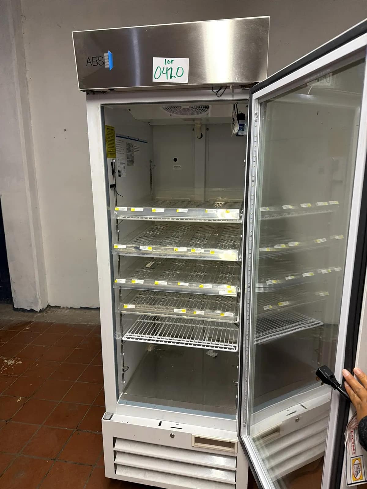 ABS Single Glass Door Refrigerator, photo 4 of 5