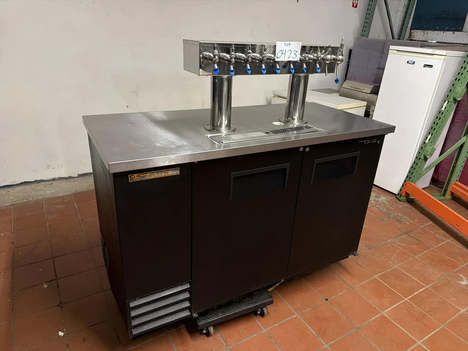 True Kegerator Beer Dispenser, photo 3 of 6