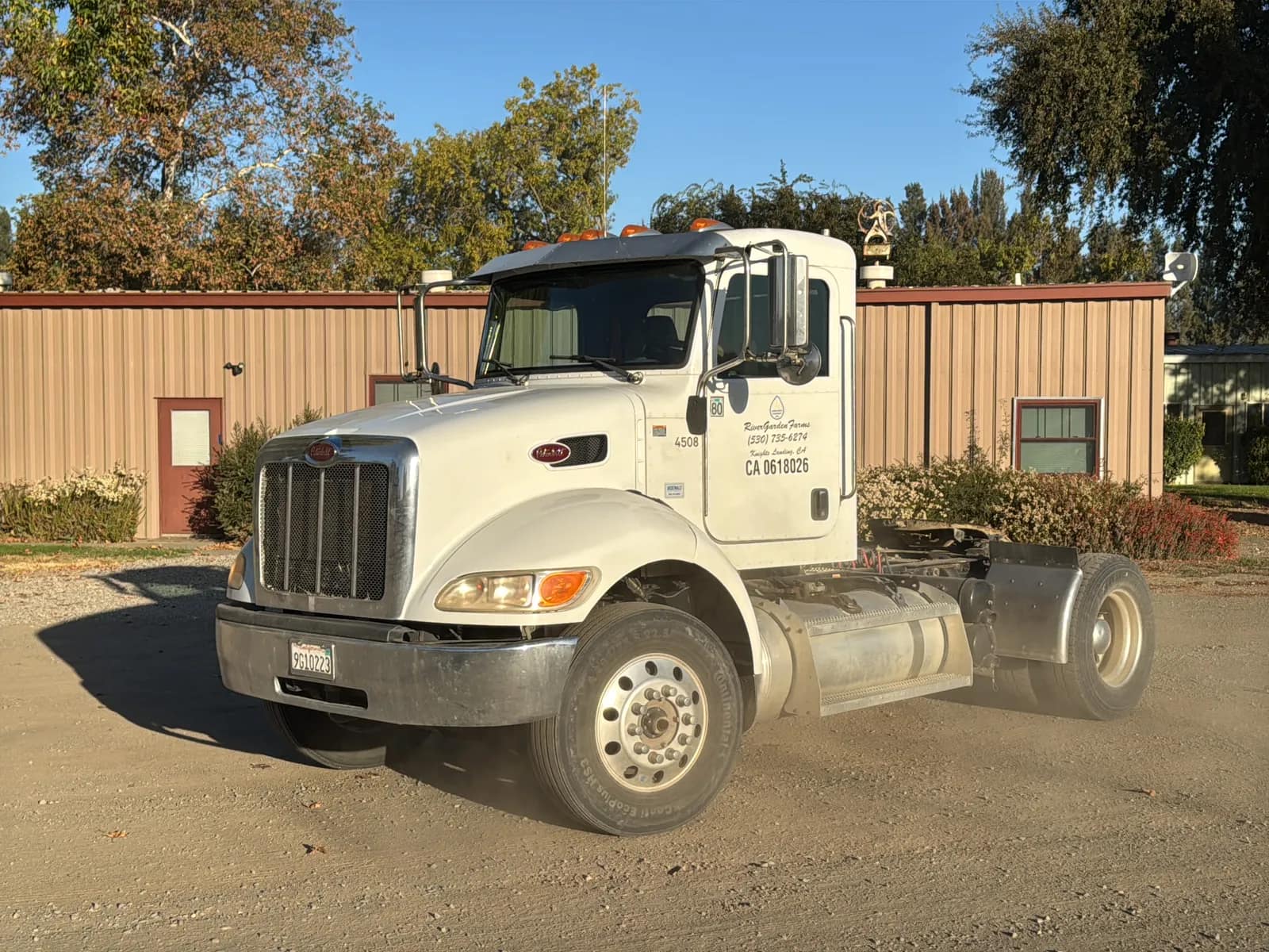 2016-peterbilt-pb348-2-axle-automatic-tractor-trailer-mv2hmm3u