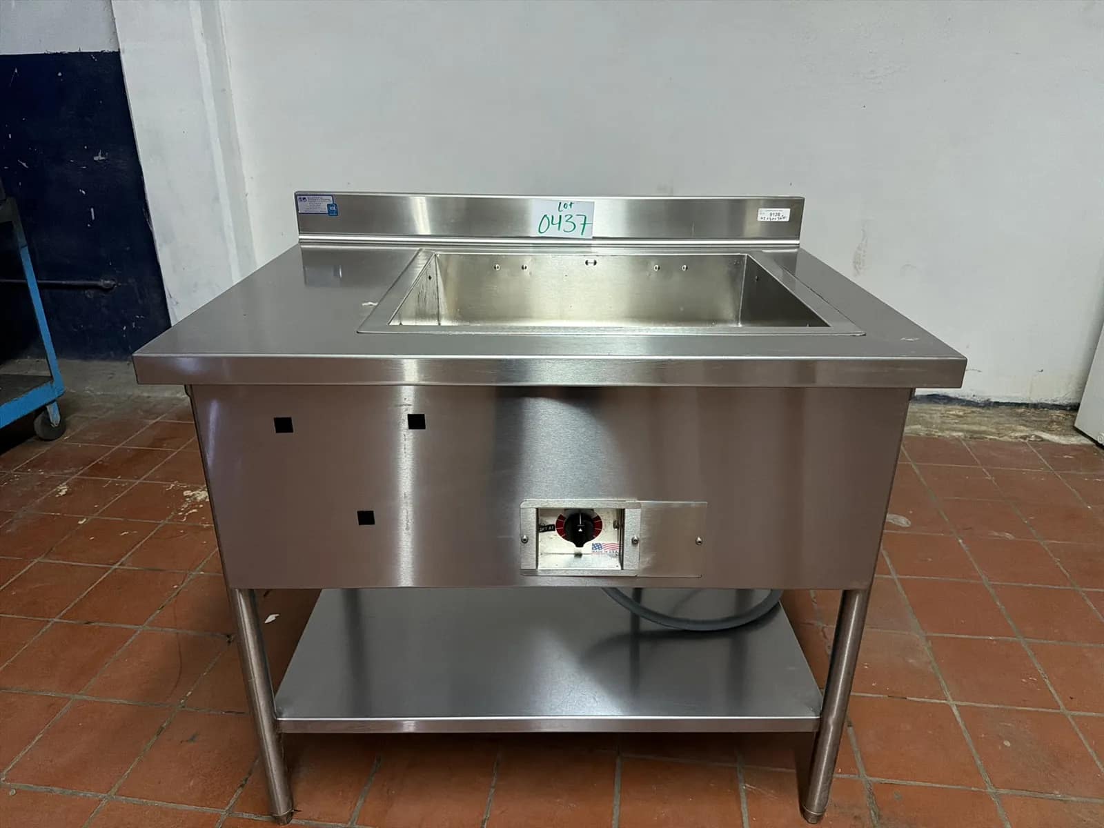 Electric 110 Volts Built In Food Warmer Fits Two Hotel Pans, photo 4 of 5