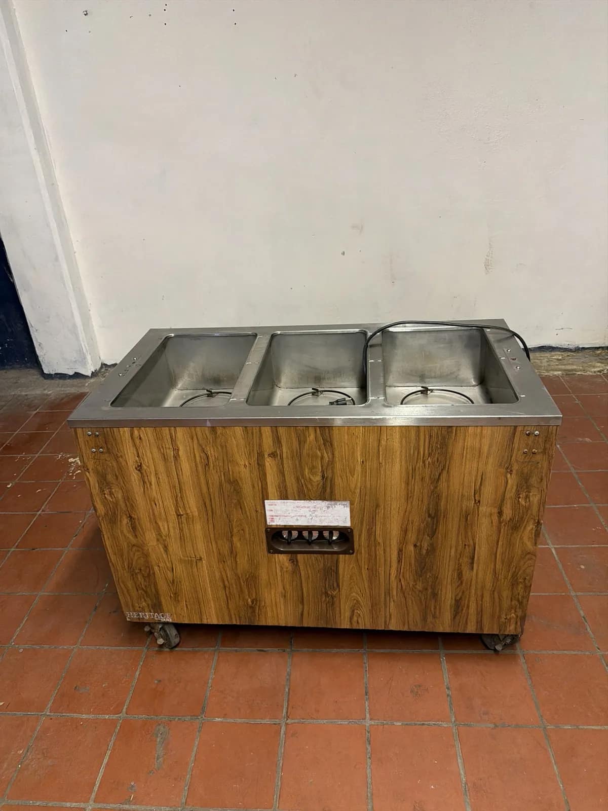 3-wells-steam-table-electric-110-volts-c9c38e