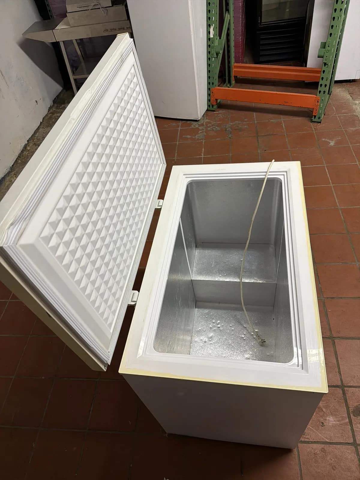 Magic Chef Chest Freezer, photo 4 of 5