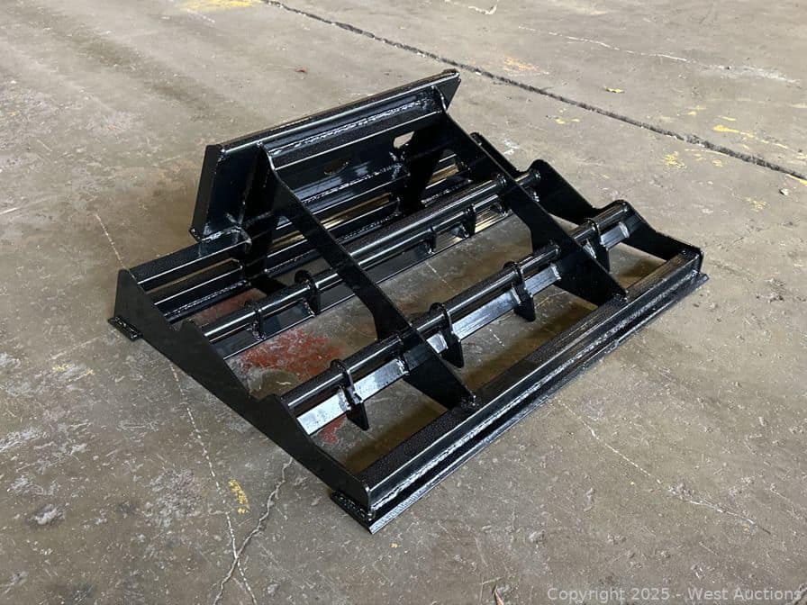 2026 IRanch Land Leveler Attachment for Mini Skid Steer (Unused), photo 3 of 8
