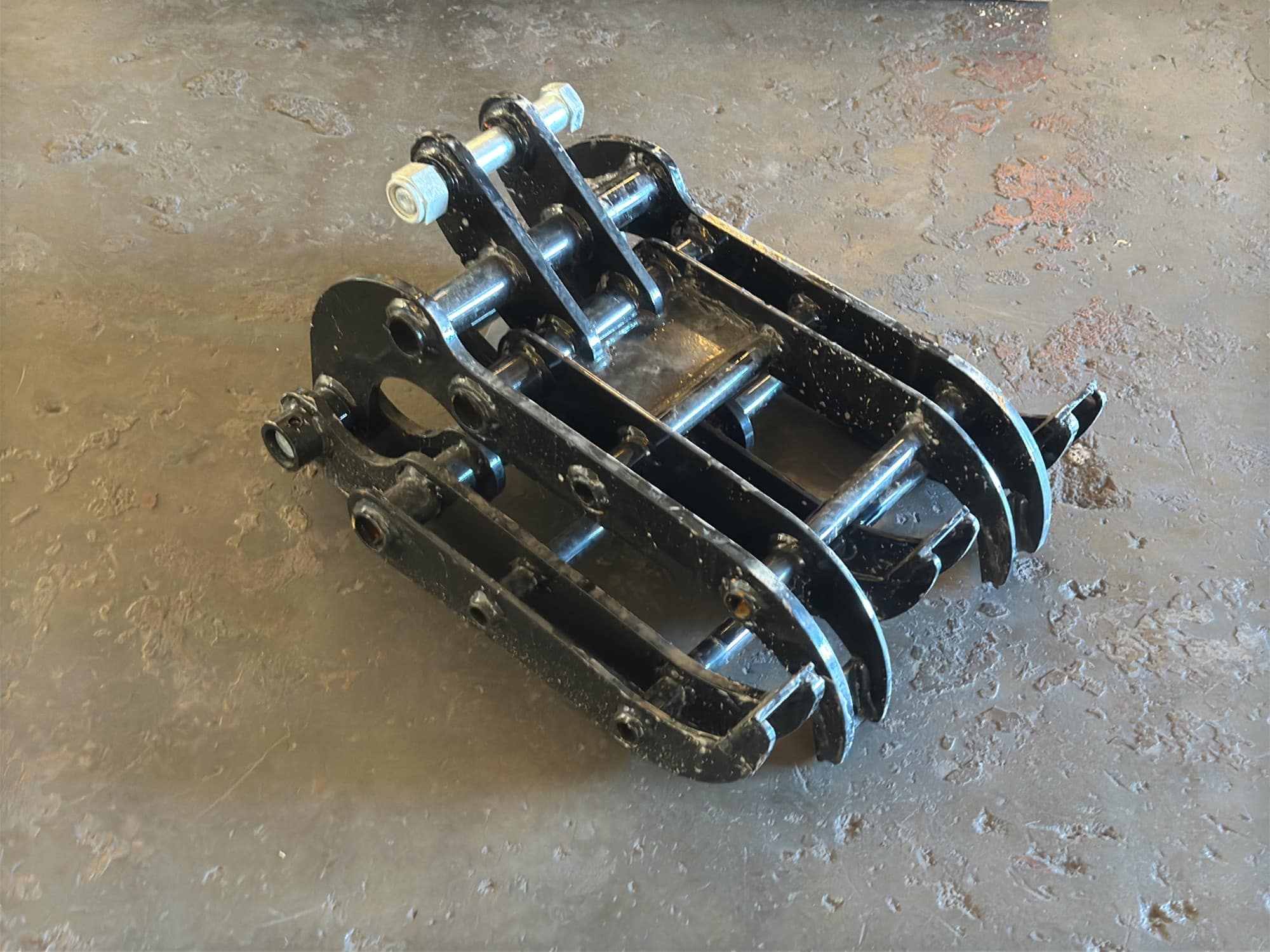 2026 Wood Grab Attachment for Mini Excavator (Unused), photo 3 of 5