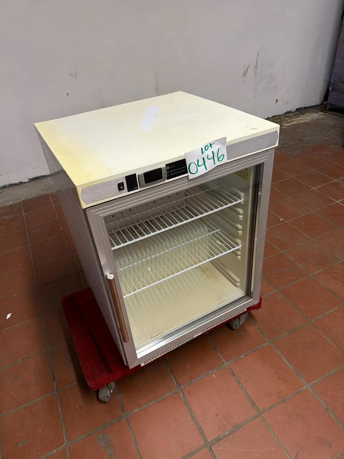 ABS Undercounter Refrigerator Single Glass Door, photo 3 of 6