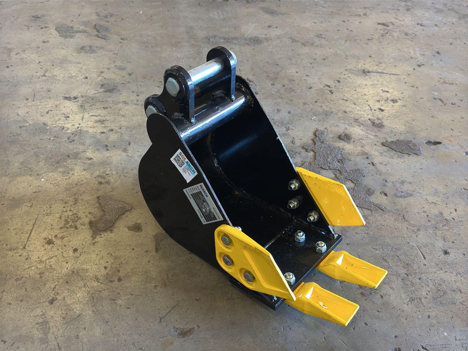 2026 IRanch 20cm Toothed Bucket for Mini Excavator (Unused), photo 3 of 4