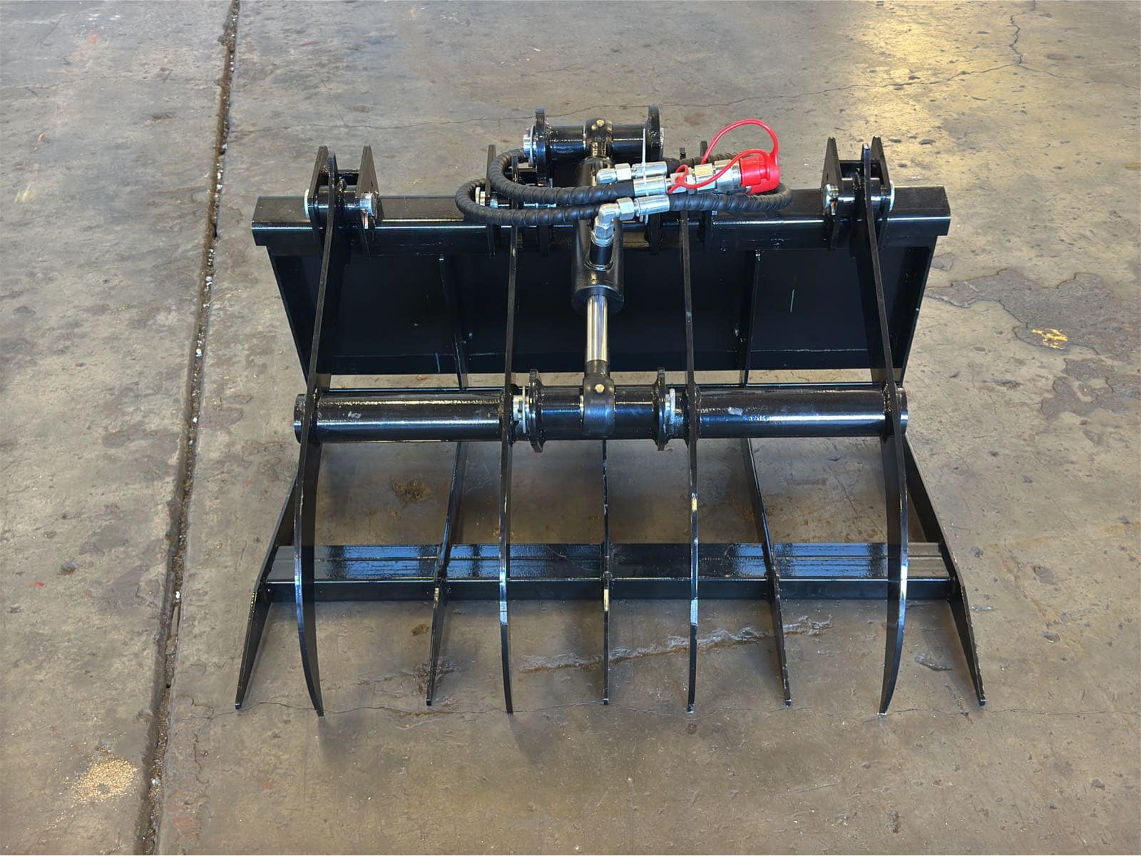 2026 IRanch IRLGF Wood Grab Attachment for Mini Skid Steer (Unused), photo 3 of 8