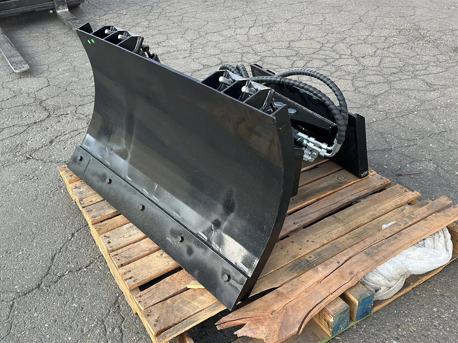 2026 39" Snow Blade for MIni Skid Steer (Unused), photo 3 of 8