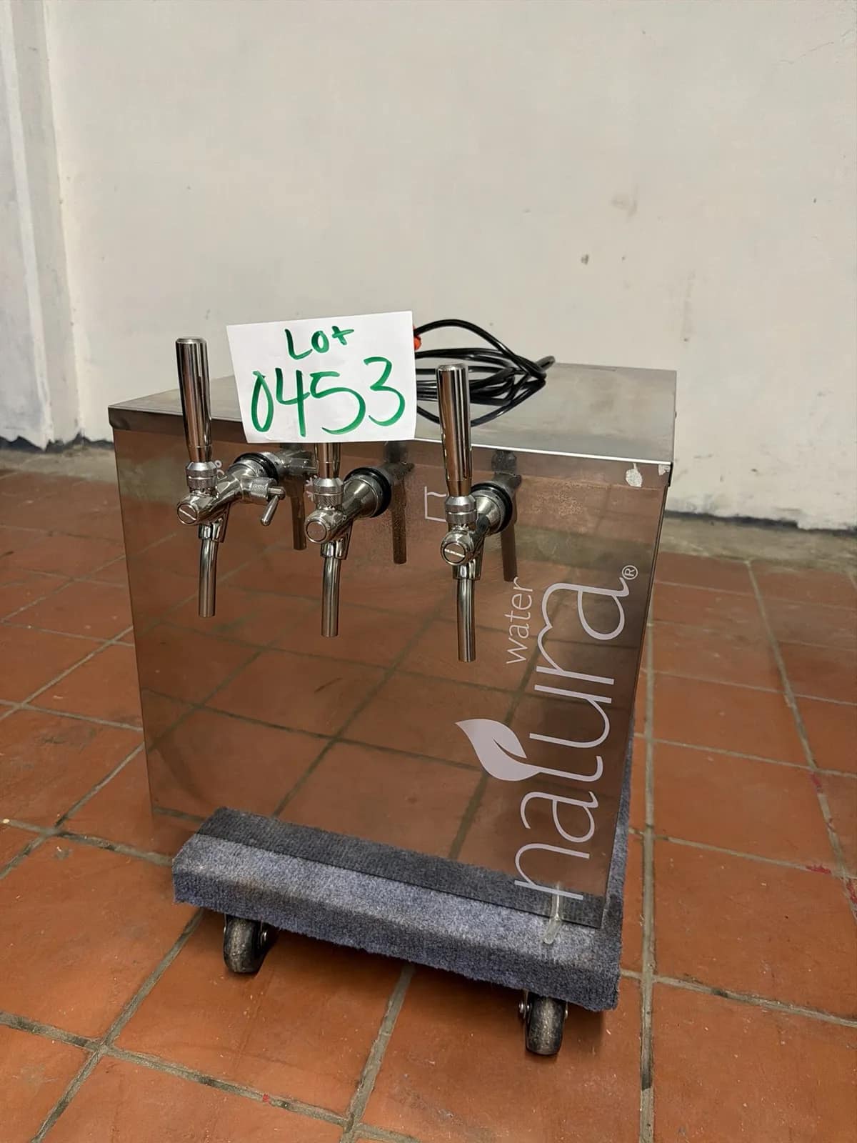 natura-commercial-sprinkling-water-ambient-and-cold-water-dispenser-with-dual-taps-5c5106