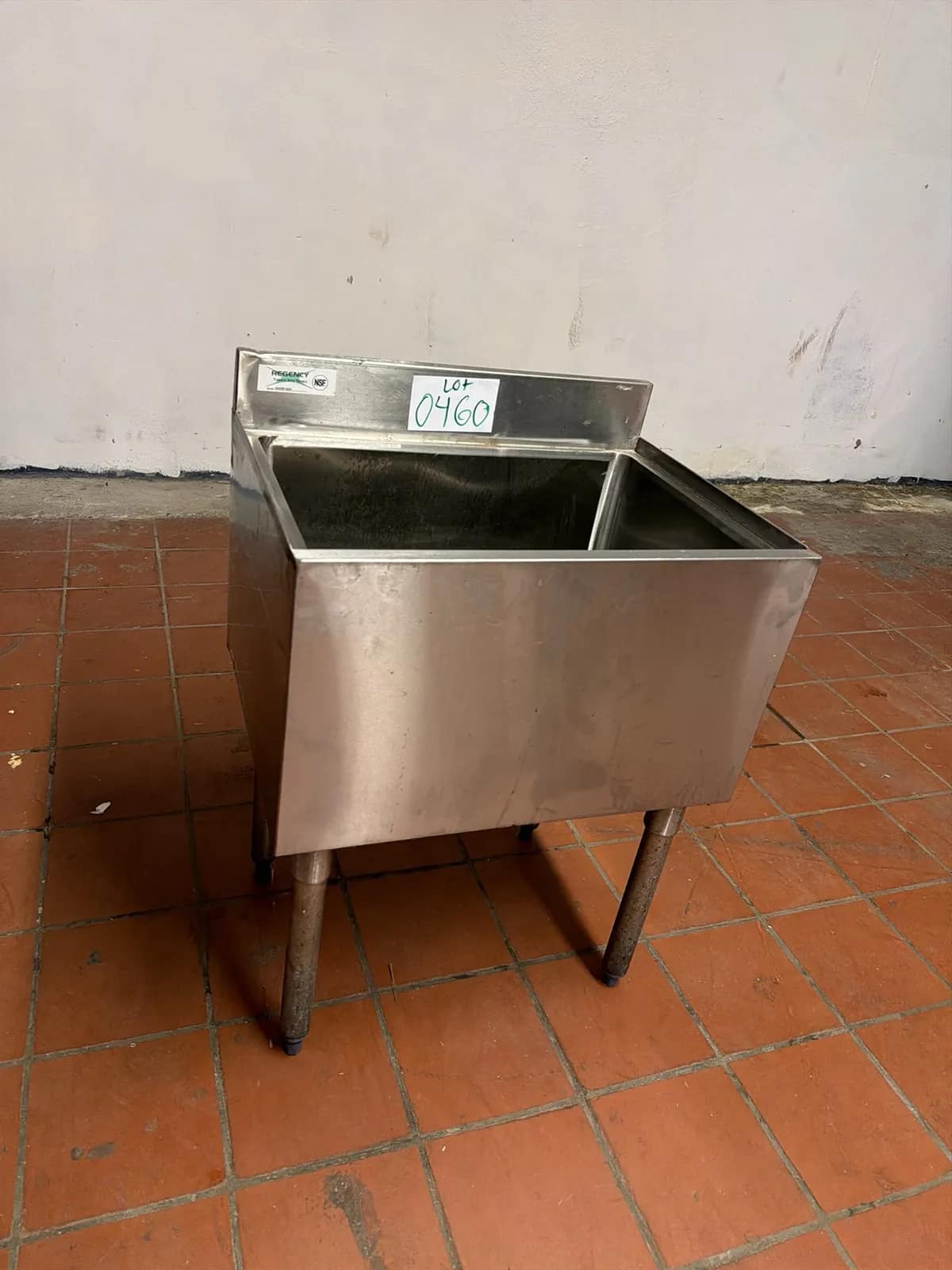 Stainless Steel Commercial Ice Well With Legs, photo 3 of 6