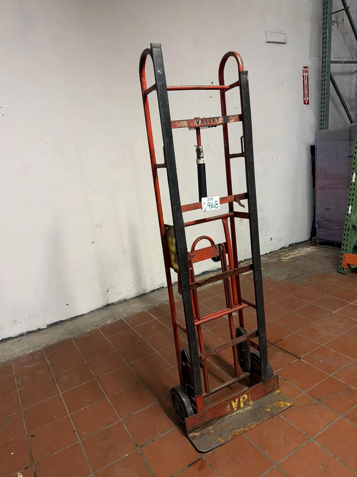 Heavy-Duty Red Steel Hand Truck Dolly, photo 5 of 6