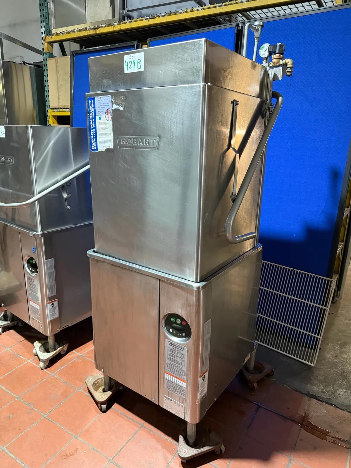 Low Temp Hobart Commercial Dishwasher With Stainless Steel Finish 208-240 Volts, photo 4 of 10