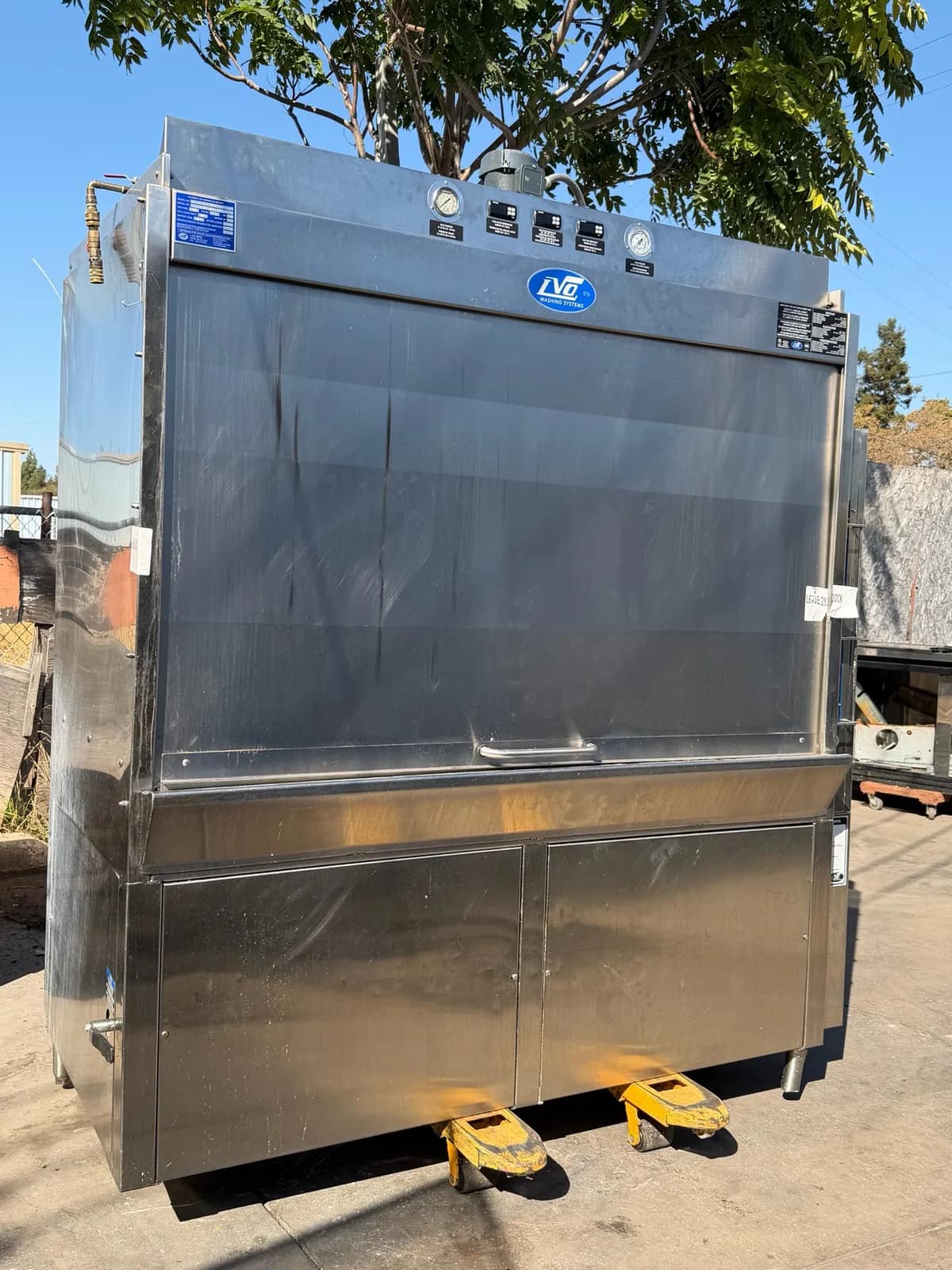 commercial-stainless-steel-high-temp-dishwasher-with-high-capacity-condition-unknown208-volts-3ph-b1d2f1