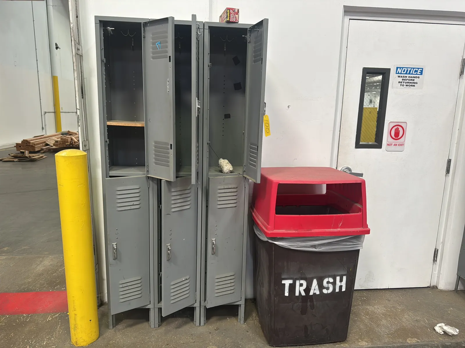 (2) Lockers (1) Garbage Can, photo 2 of 6