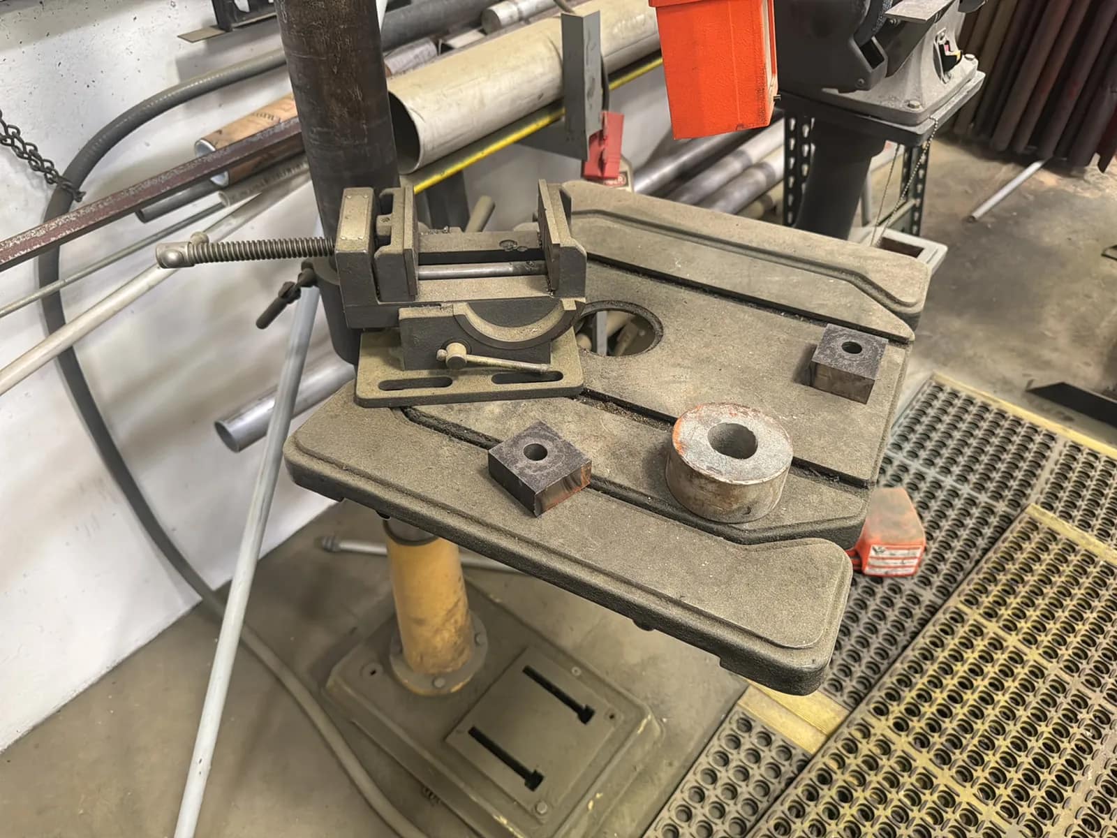 Powermatic 18” V.S. Drill Press Model 2800, photo 3 of 7