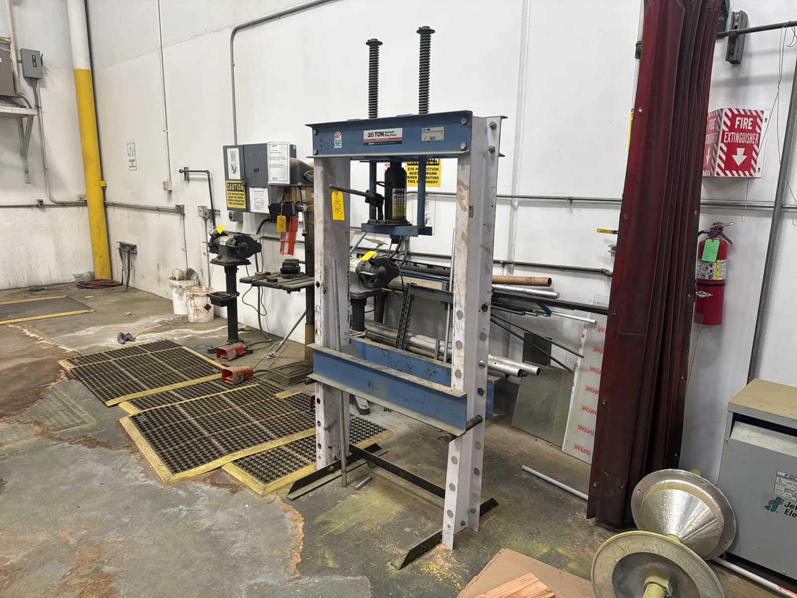 20 Ton Hydraulic Press, photo 5 of 5