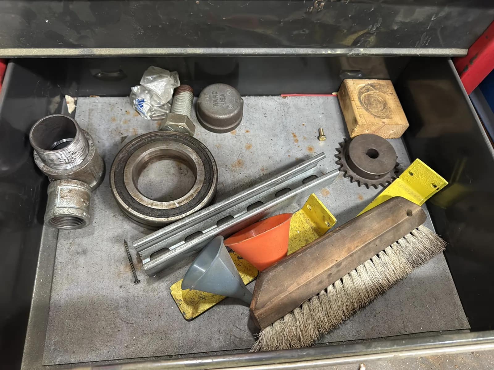 Contents Of Corner: Toolbox With Contents, Steel Rack With Contents, photo 6 of 11