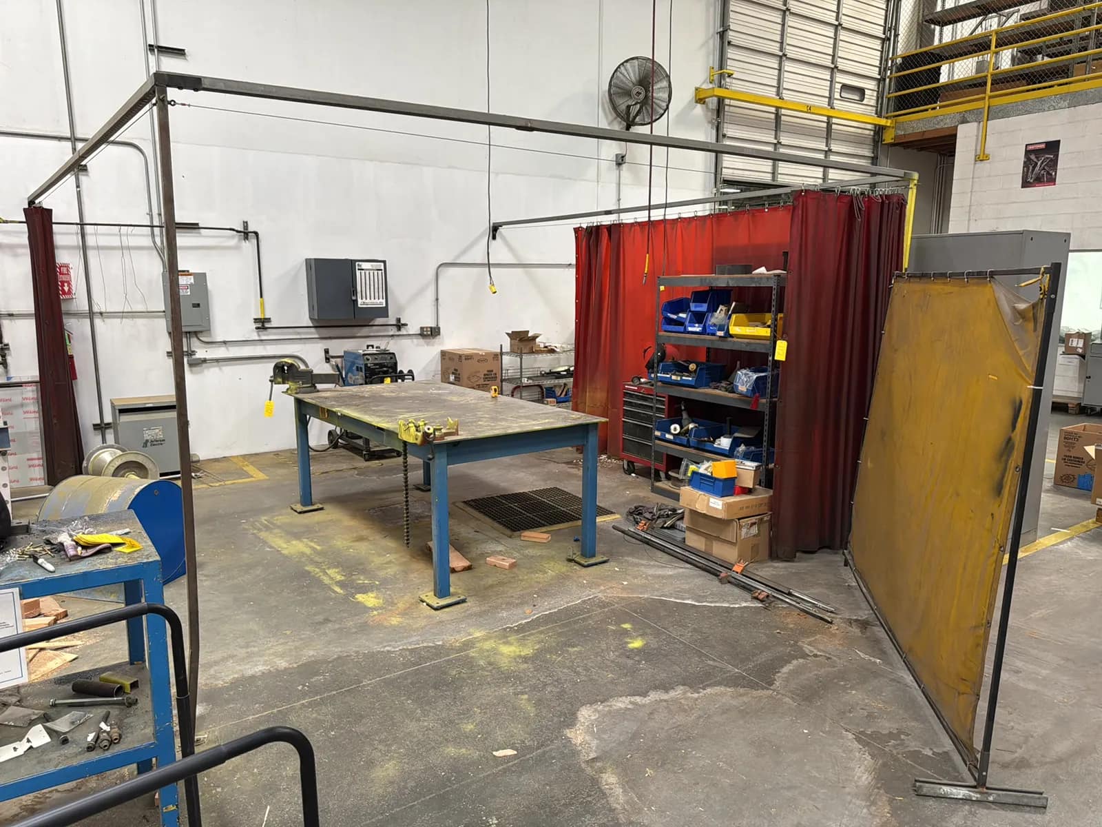 2-welding-screens-and-screen-frame-6ca12a